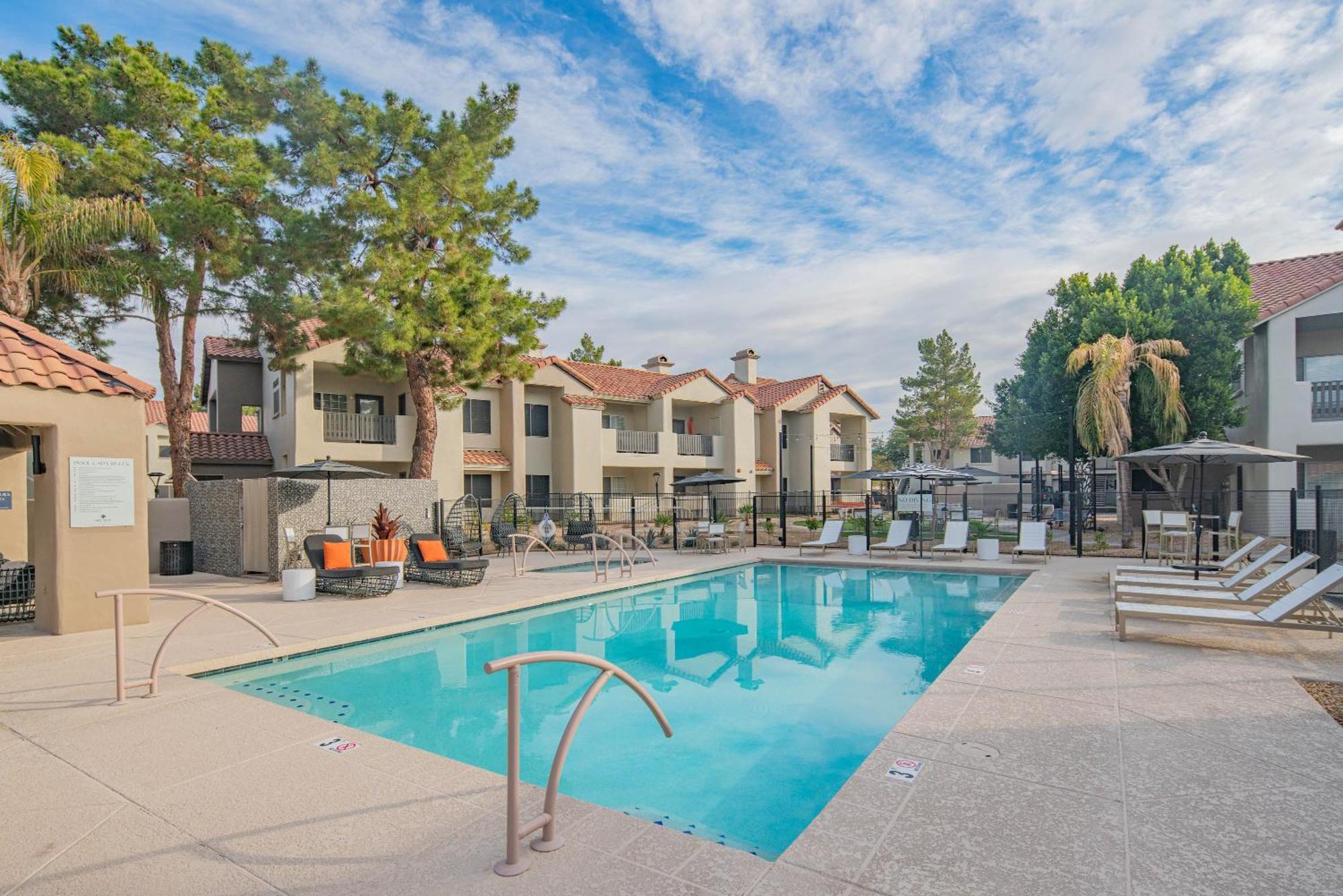 Steps Away To Tpc Golf & Min To Shopping District-h2057
