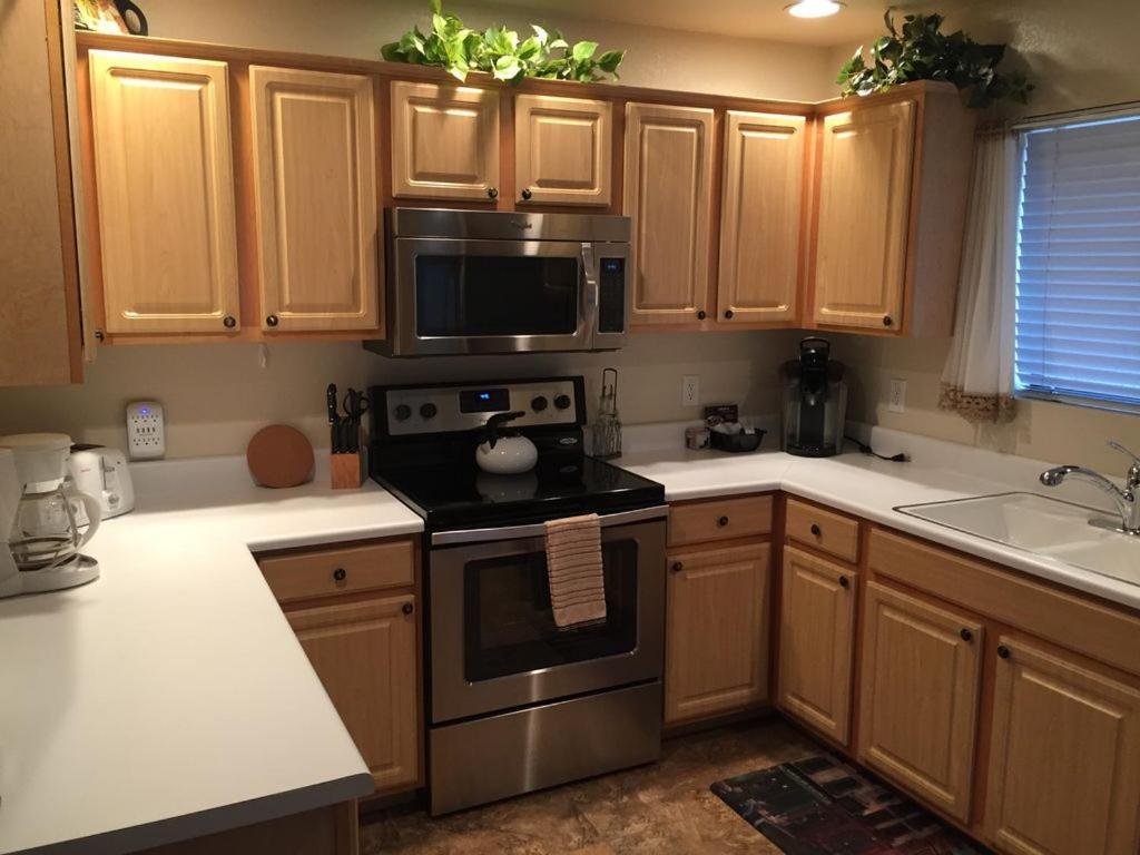 Location, Heated Pool, Bbq, Hot Tub, Apartment
