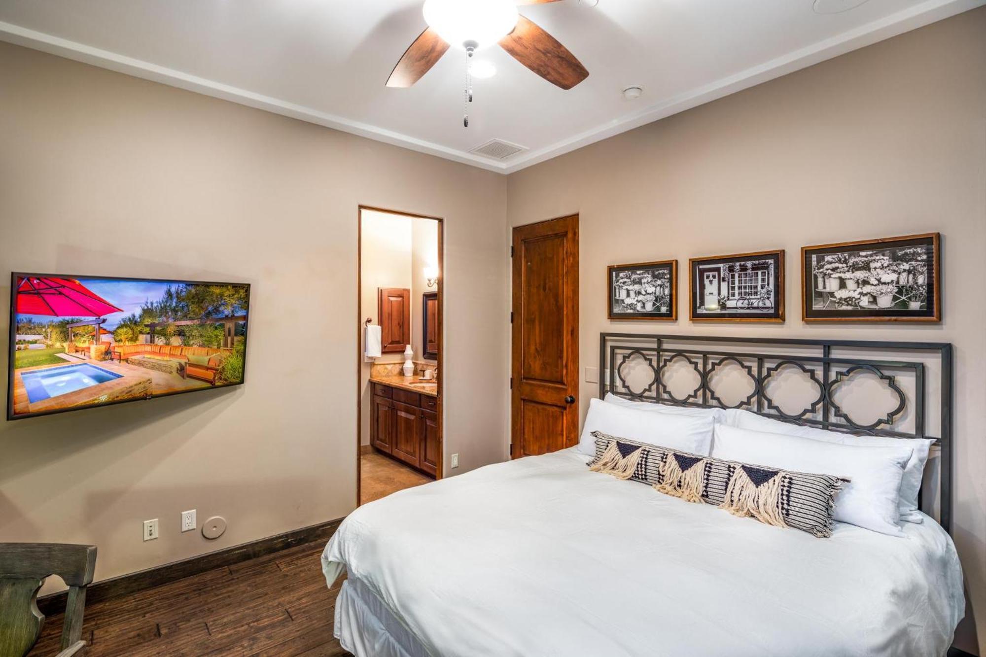 Luxury Estate, Heated Pool, Spa, Game Room, *
