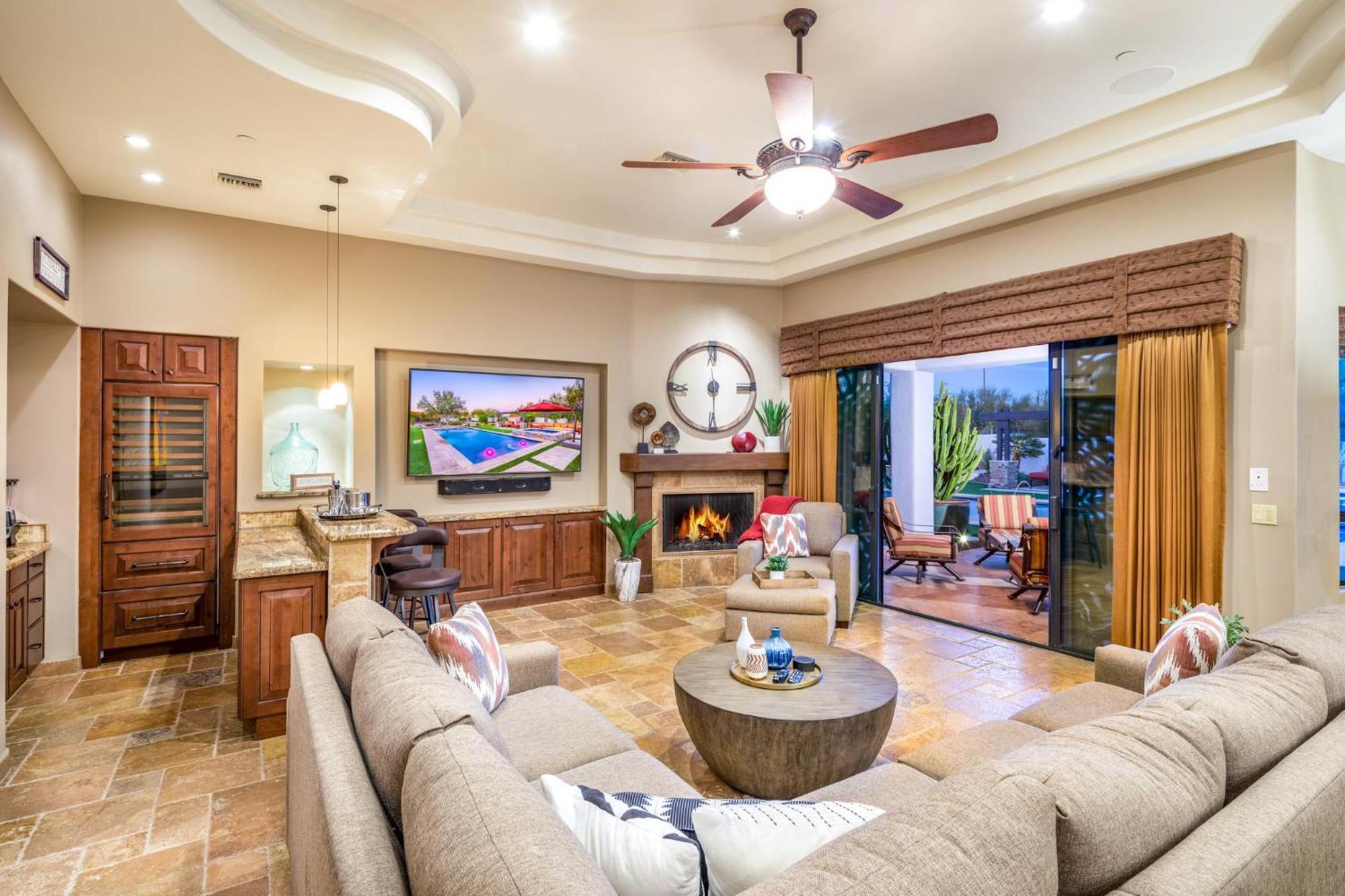 Luxury Estate, Heated Pool, Spa, Game Room,