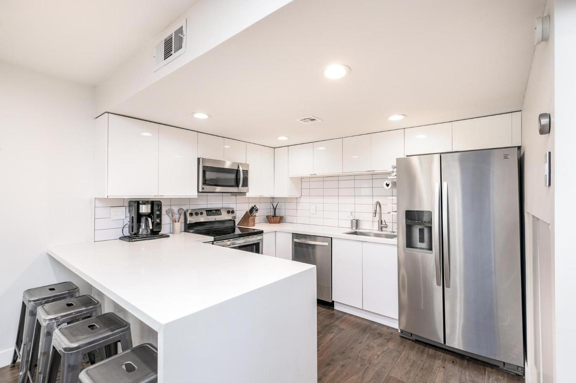 Apartment Vacation *