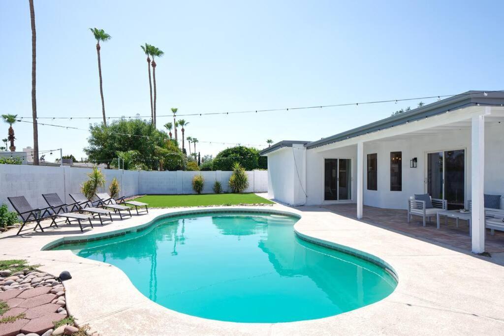 Mykonos~scottsdale Getaway *