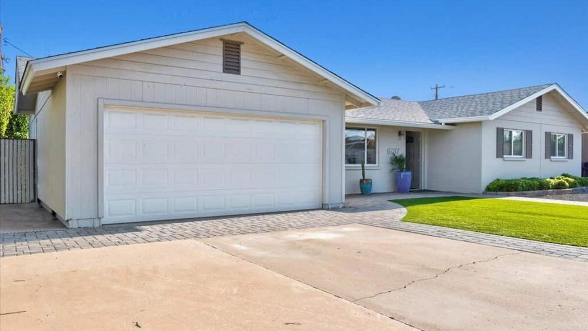 Amazing 4-bdrm Wbackyard Paradise In