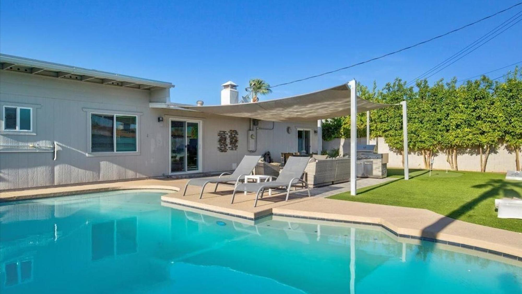 Amazing 4-bdrm Wbackyard Paradise In Scottsdale