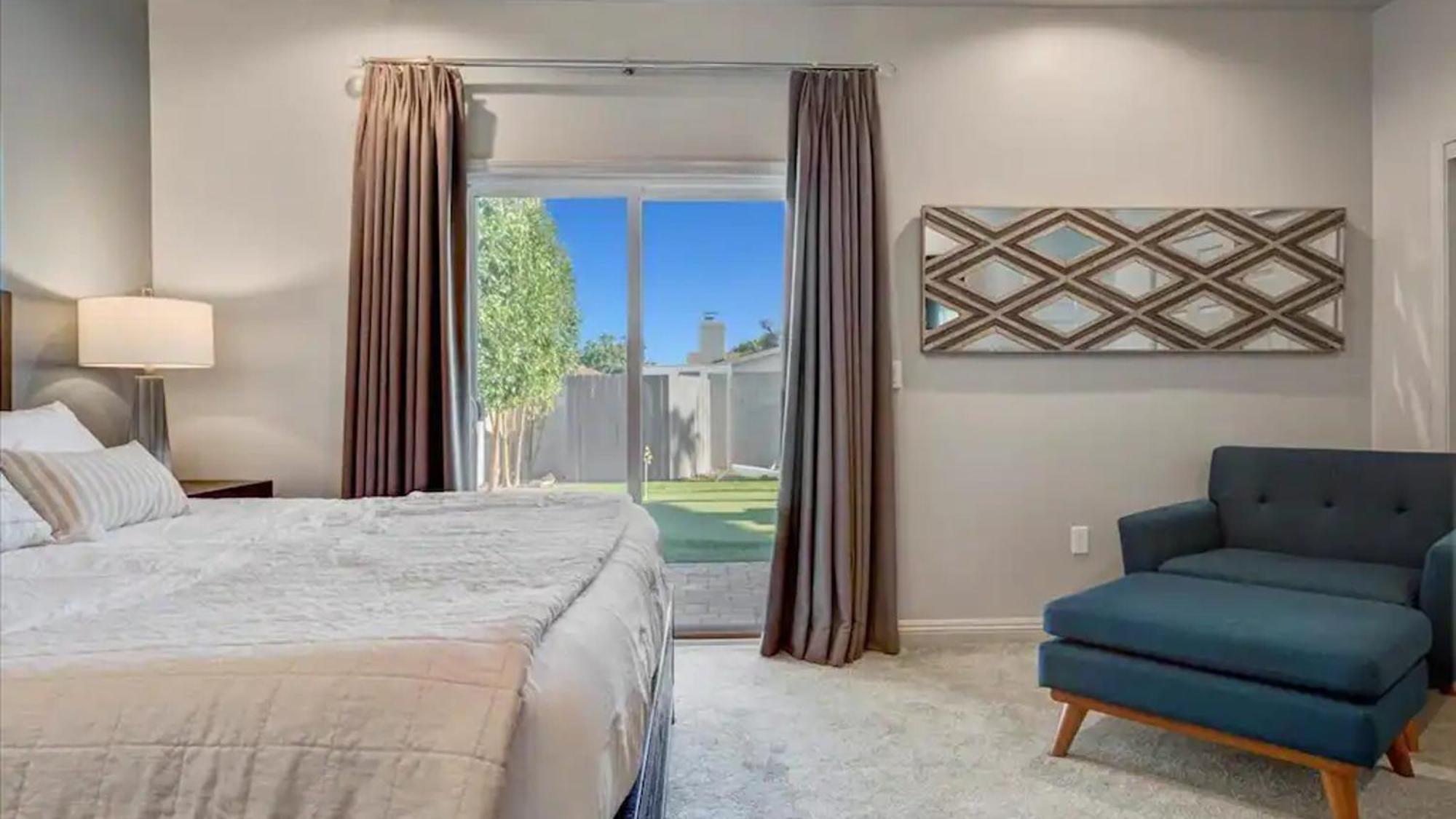 Amazing 4-bdrm Wbackyard Paradise In *