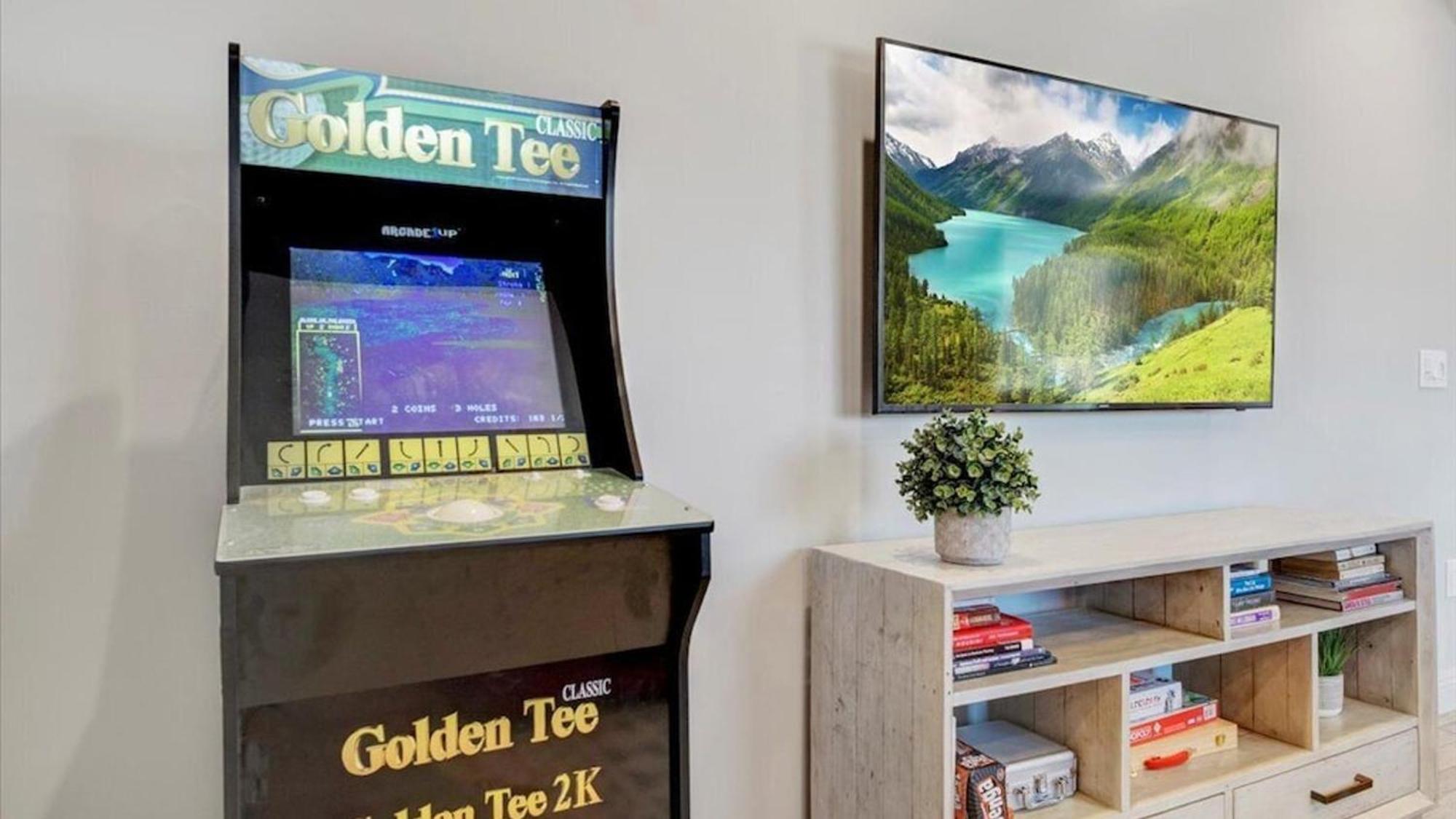 Amazing 4-bdrm Wbackyard Paradise In *