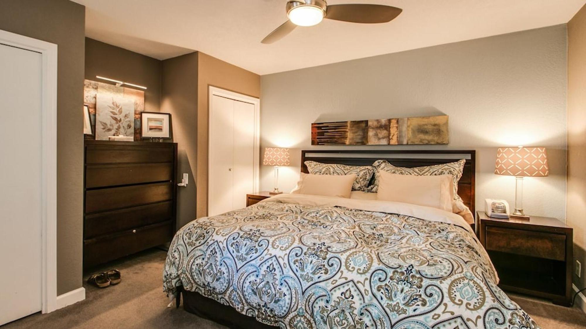 Holiday home Cozy 2-bdrm In Heart Of Old Town