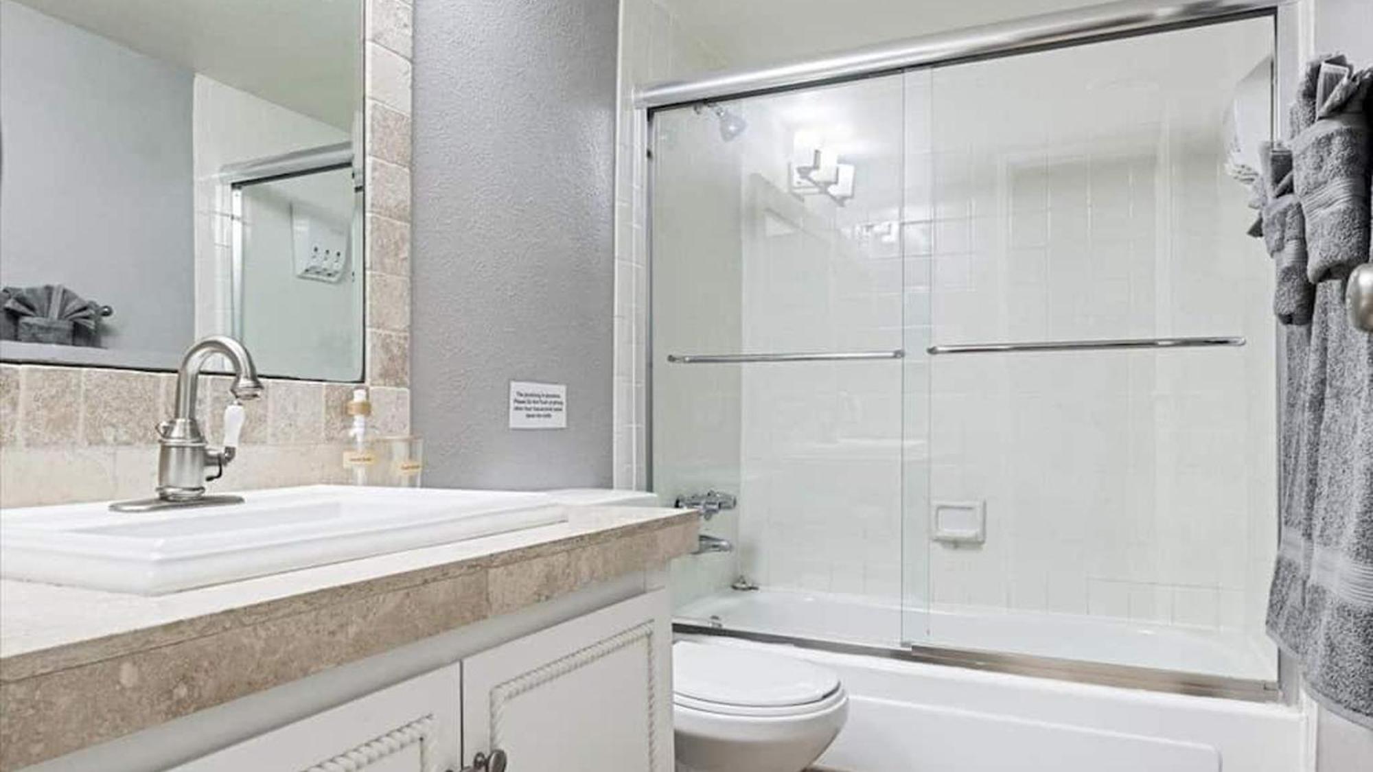 Holiday home Beautiful 2-bdrm 2-bath In Old Town