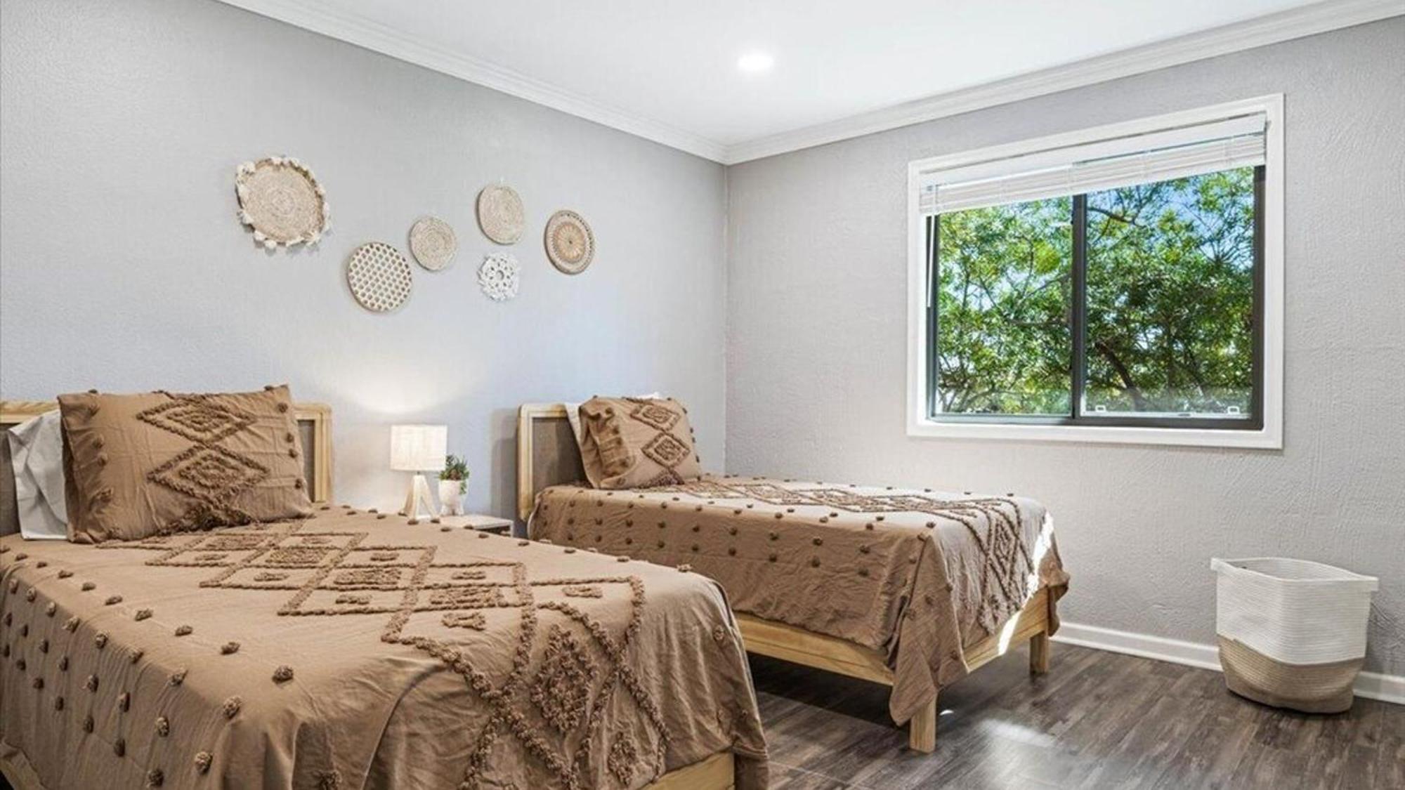 Holiday home Beautiful 2-bdrm 2-bath In Old Town *