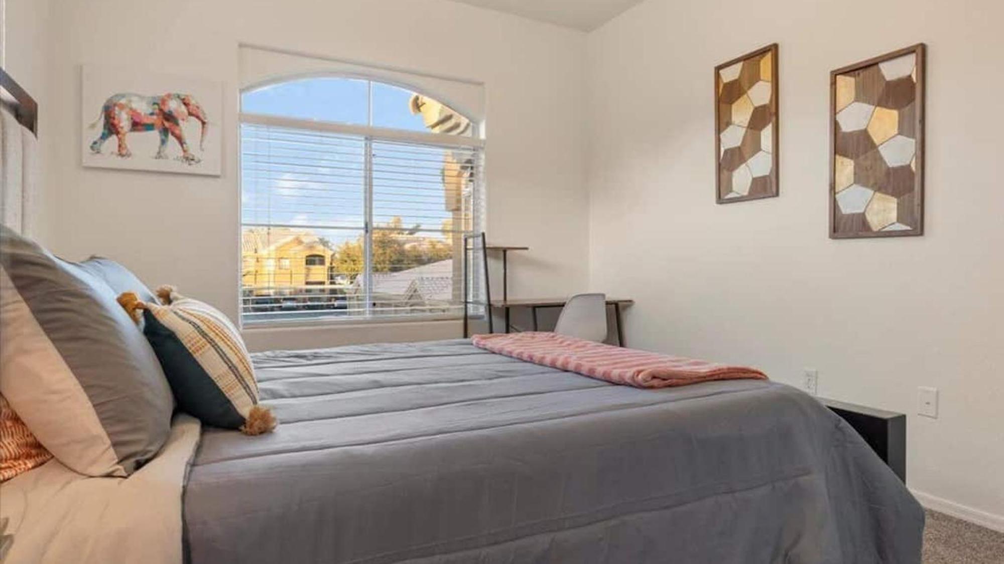 Beautiful 3 Bdrm Wgarage