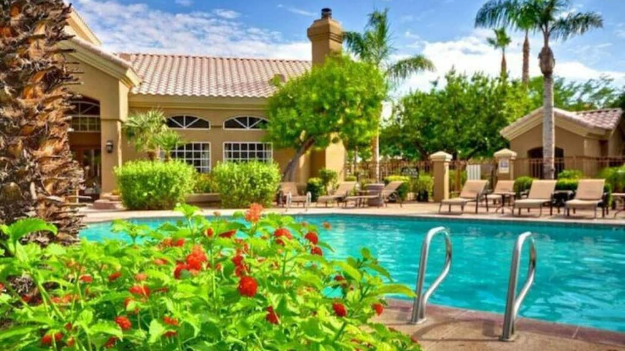 Beautiful 3 Bdrm Wgarage Holiday home *