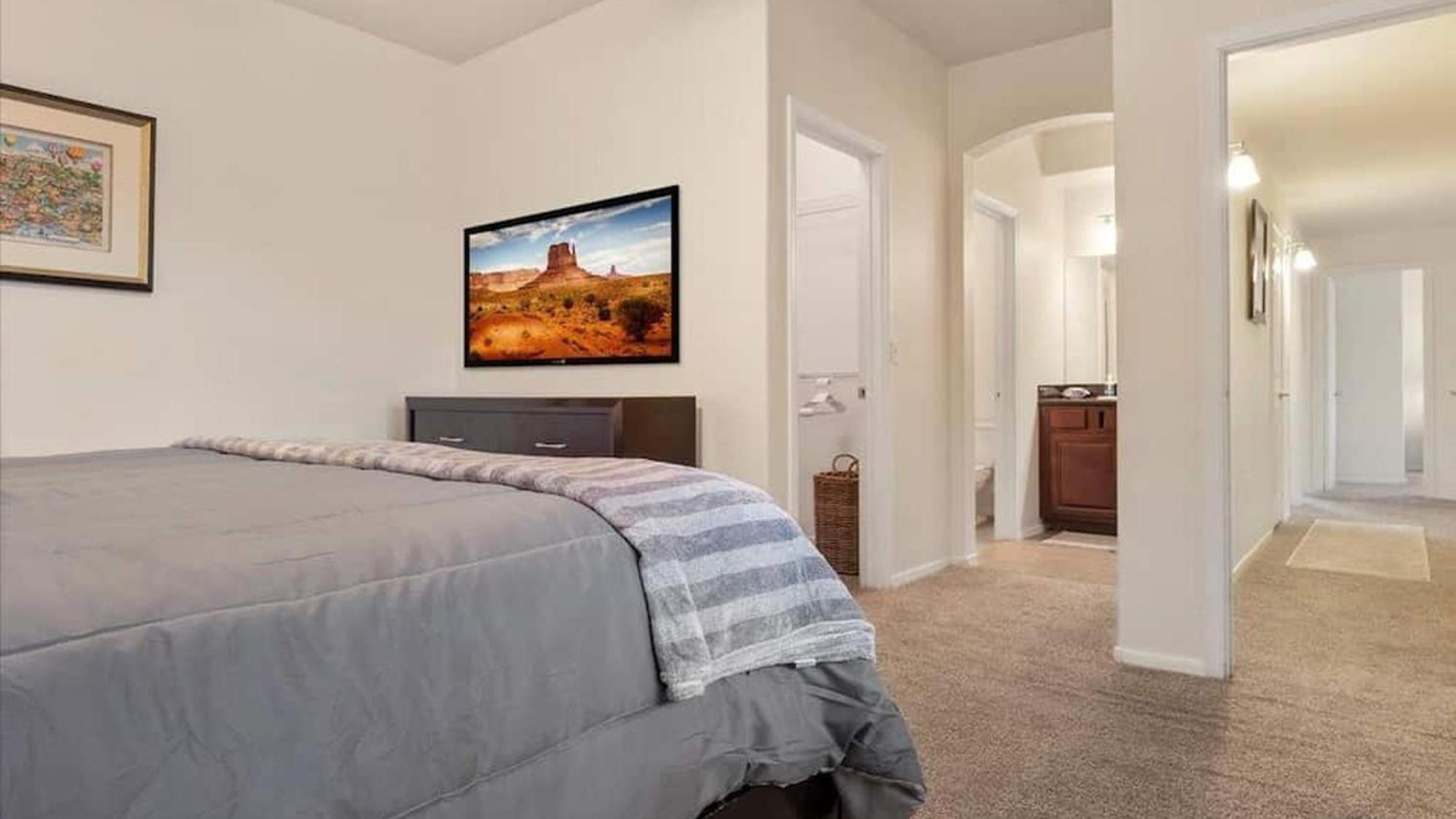 Beautiful 3 Bdrm Wgarage Holiday home Scottsdale