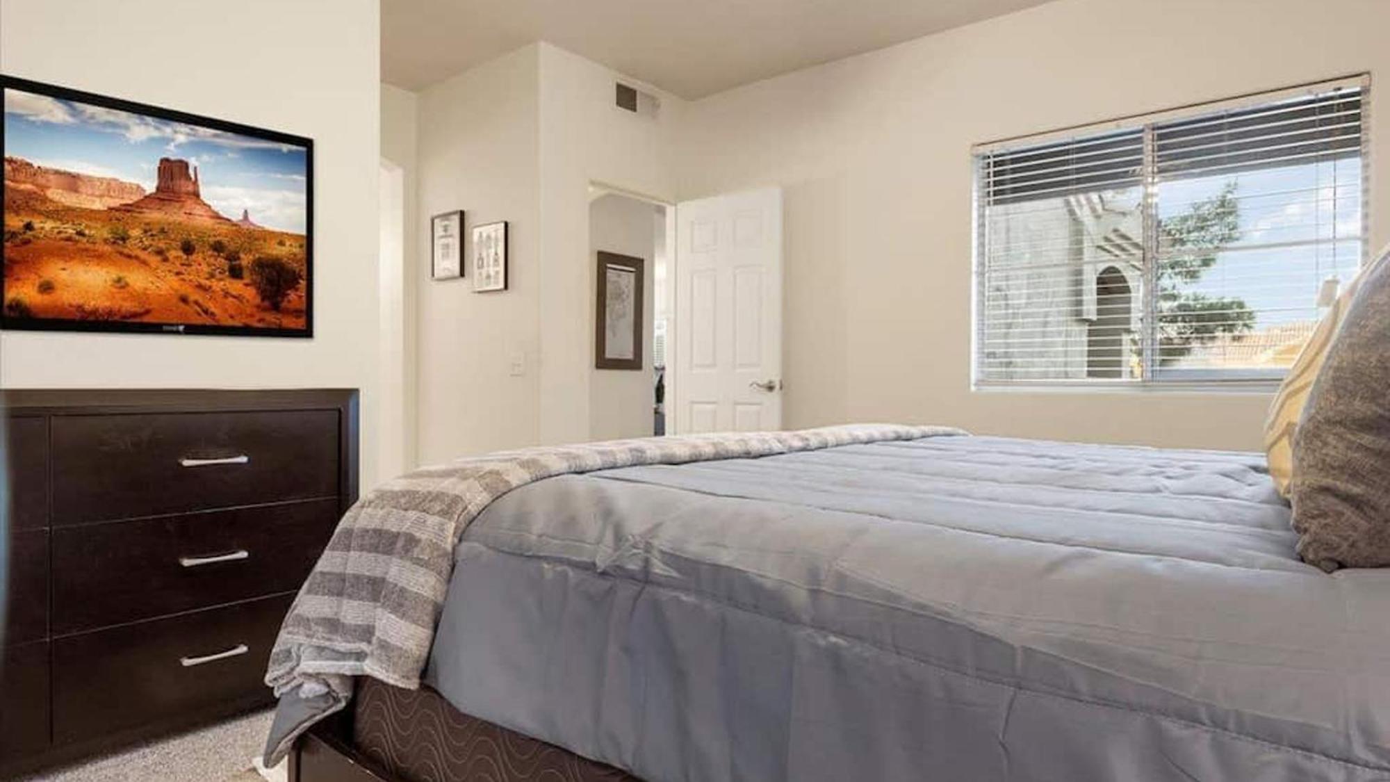 Beautiful 3 Bdrm Wgarage Scottsdale