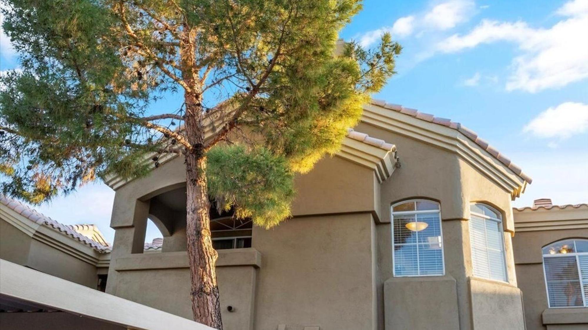 Beautiful 3 Bdrm Wgarage Holiday home