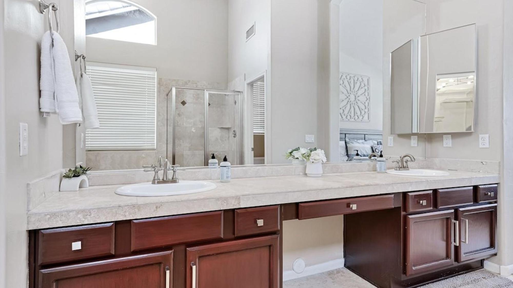 Amazing In Great Location Wbackyard Oasis * Scottsdale