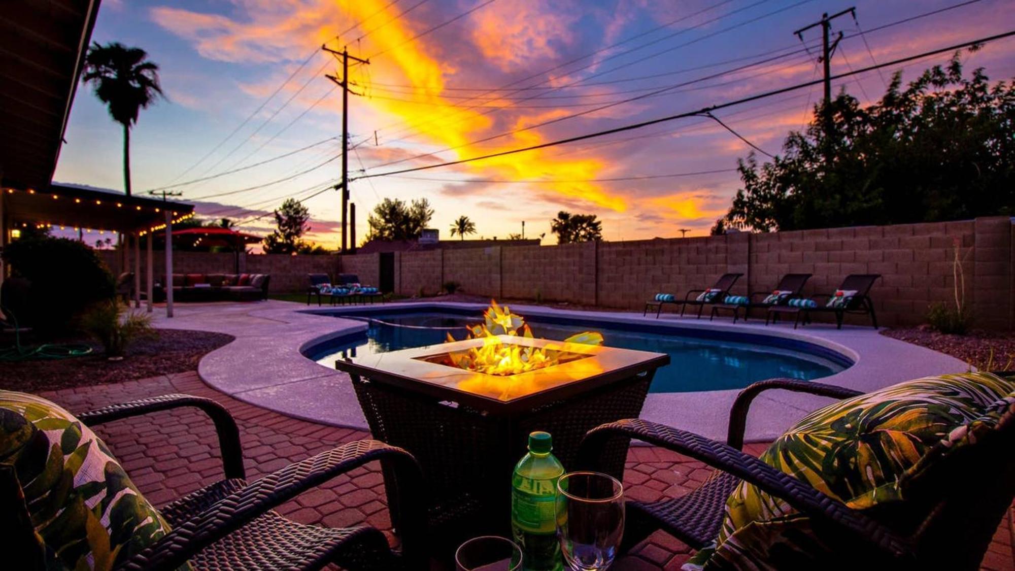 Amazing Modern Remodel Near Old Town With Heated Pool