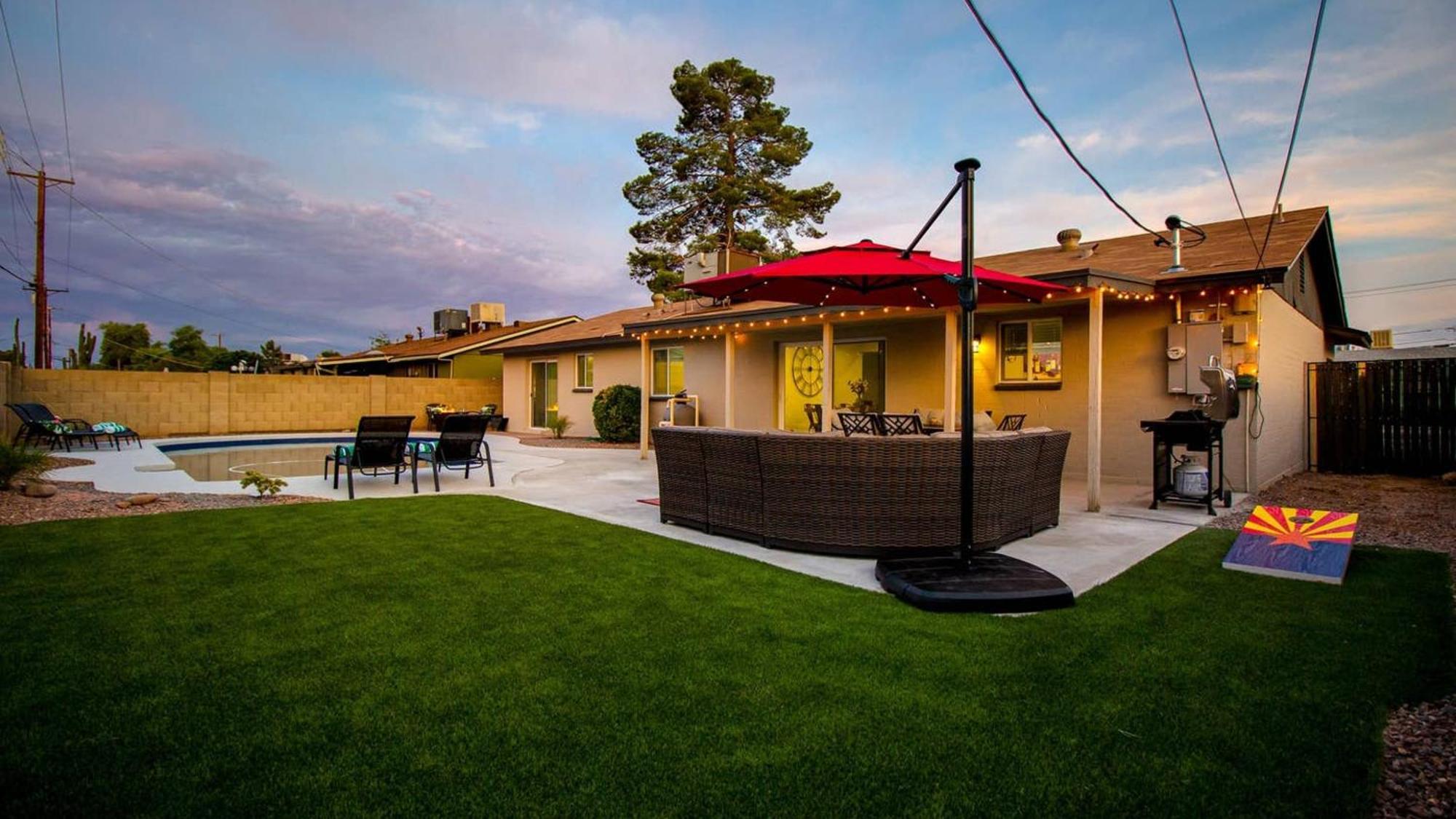 Amazing Modern Remodel Near Old Town With Heated Pool Holiday home *