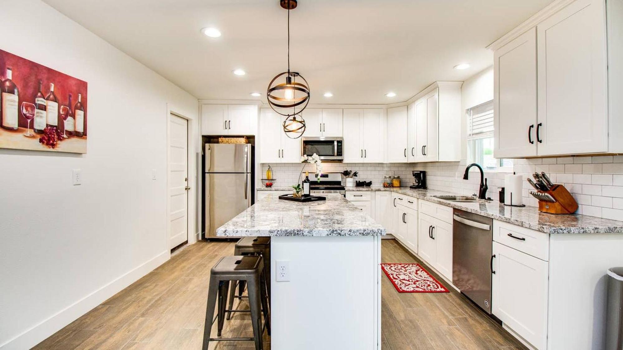 Amazing Modern Remodel Near Old Town With Heated Pool Scottsdale