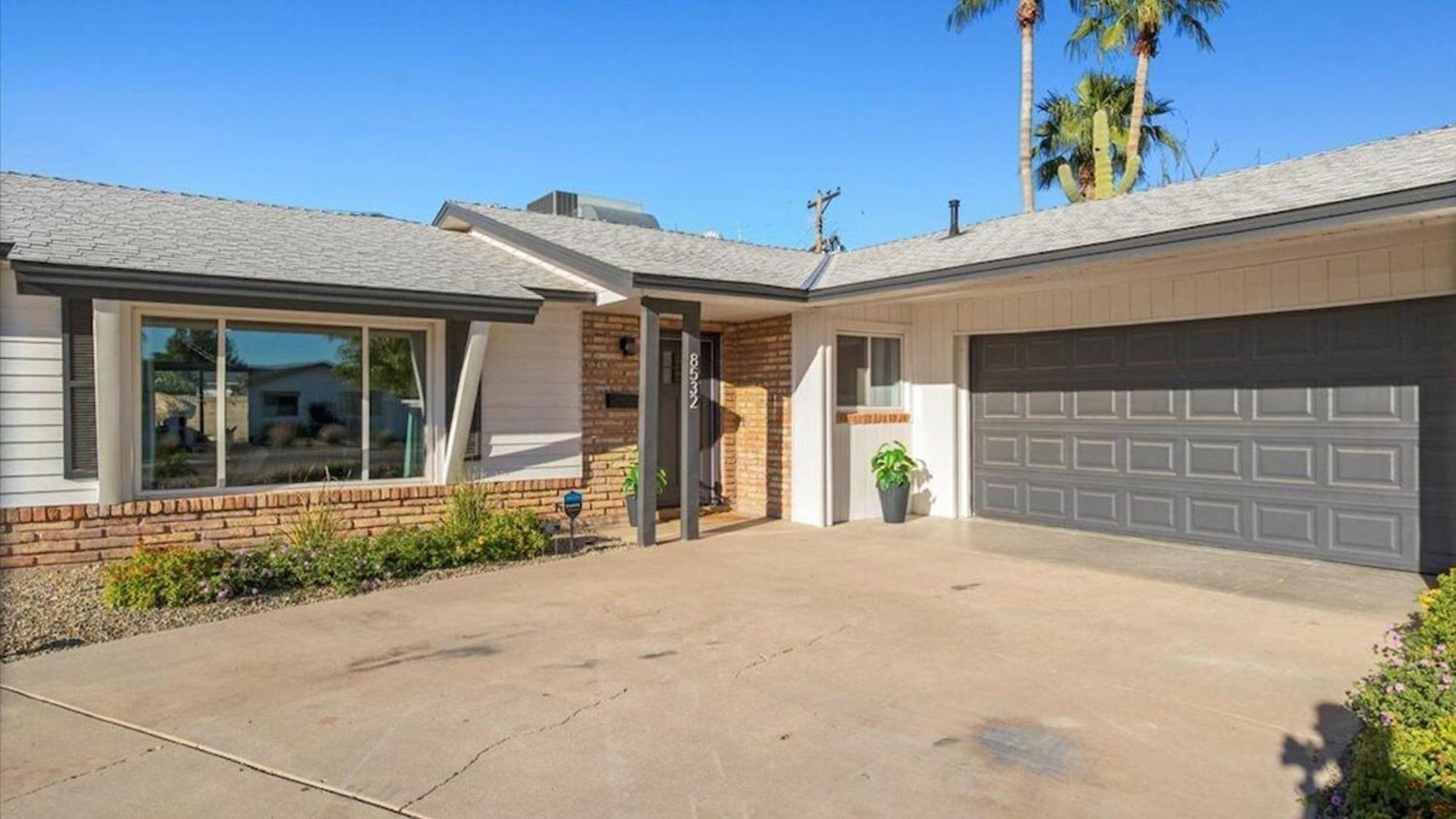 Just Listed Old Town Paradise Whtd Pool *