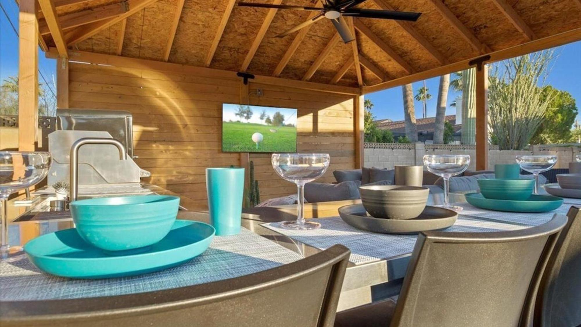 Just Listed Old Town Paradise Whtd Pool Holiday home *