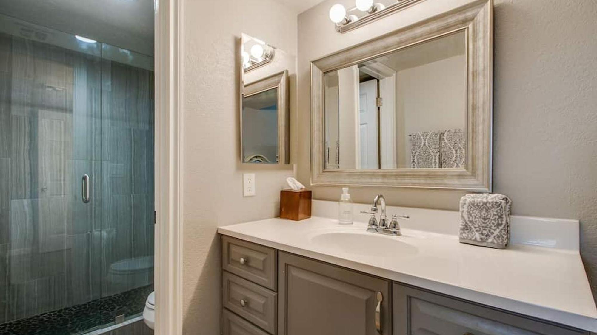 Holiday home Charming & Comfy In The Heart Of Old Town! *