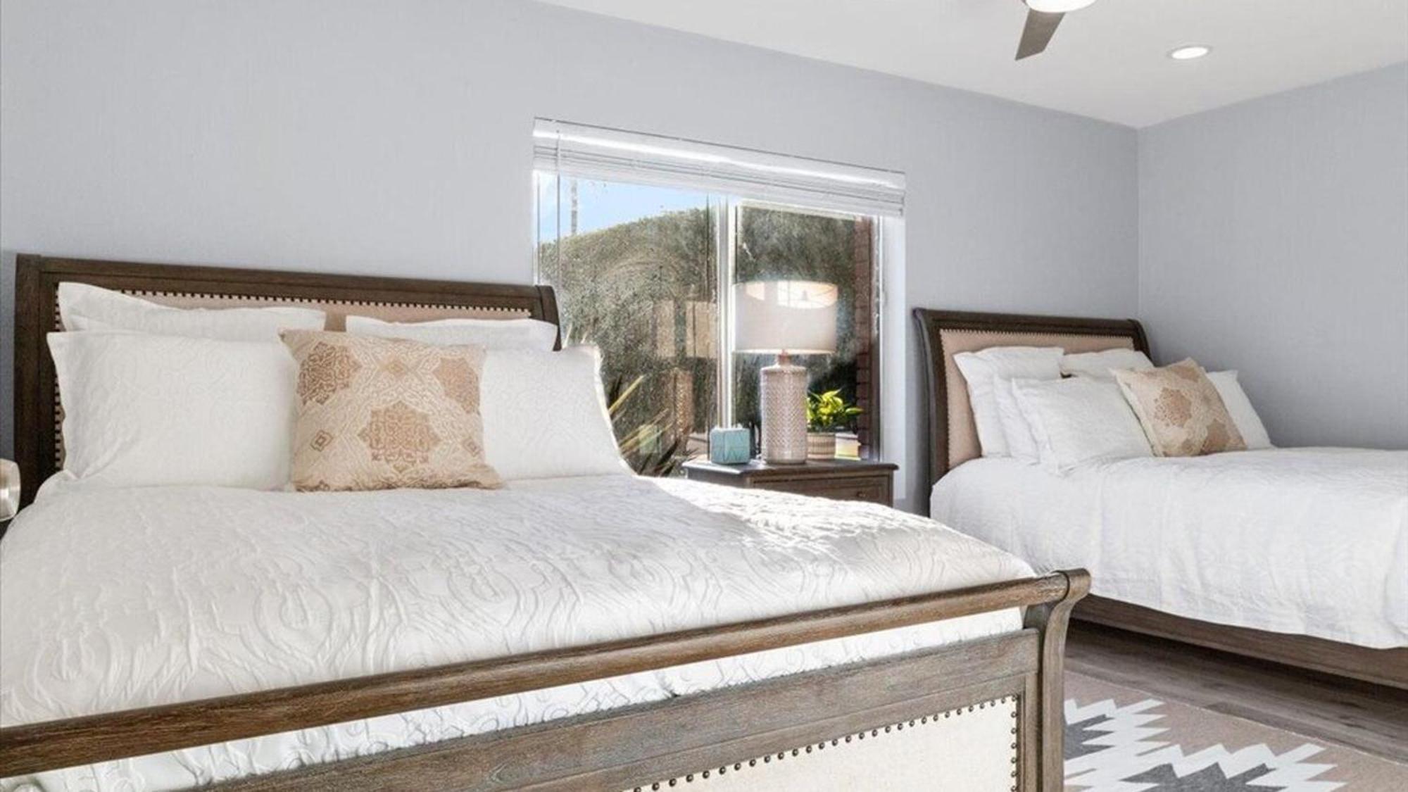 Holiday home Stunning 3-bdrm In Great Location Wpool *