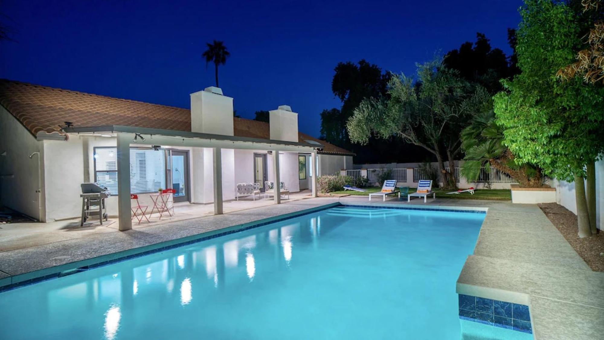Holiday home Beautiful 5-bdrm Vacation Wheated Pool Scottsdale