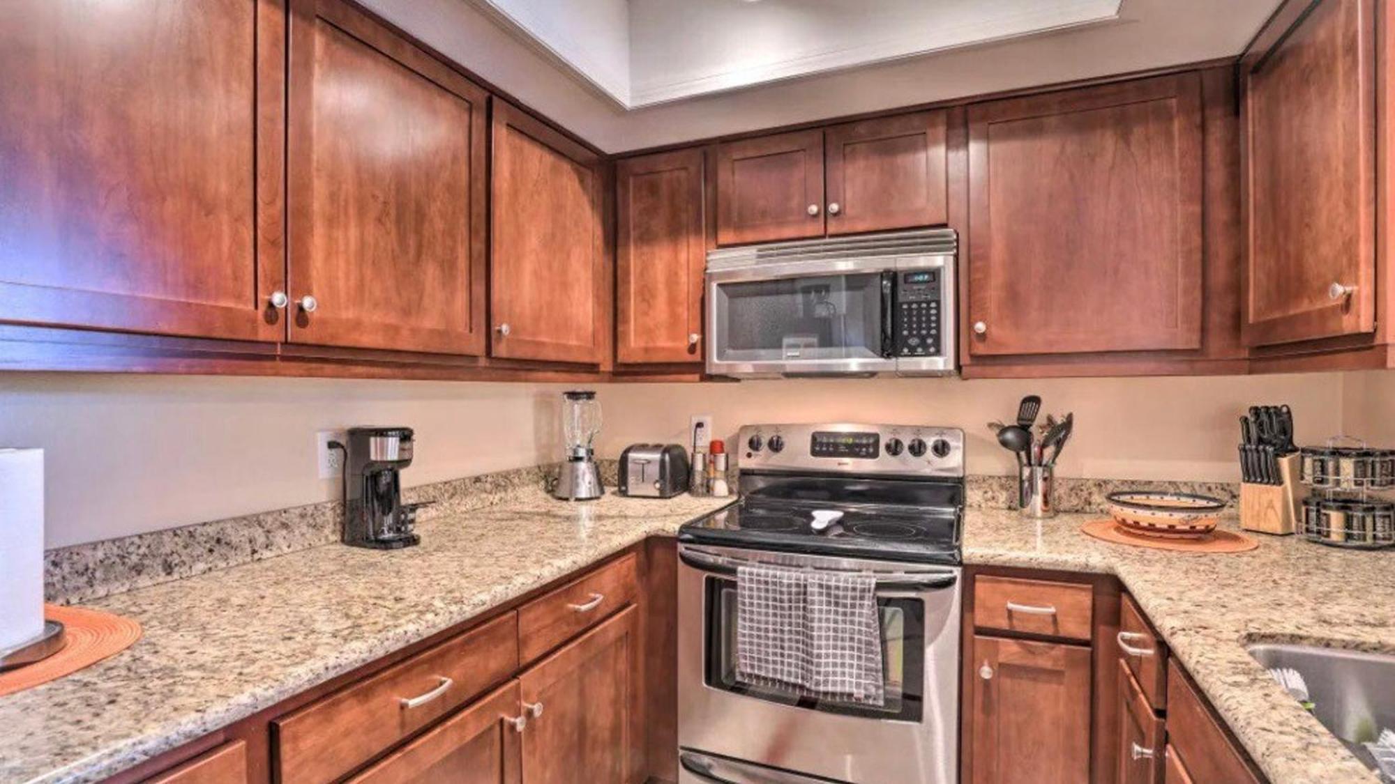 Relaxing 2 Bdrm In Prime Location * Scottsdale