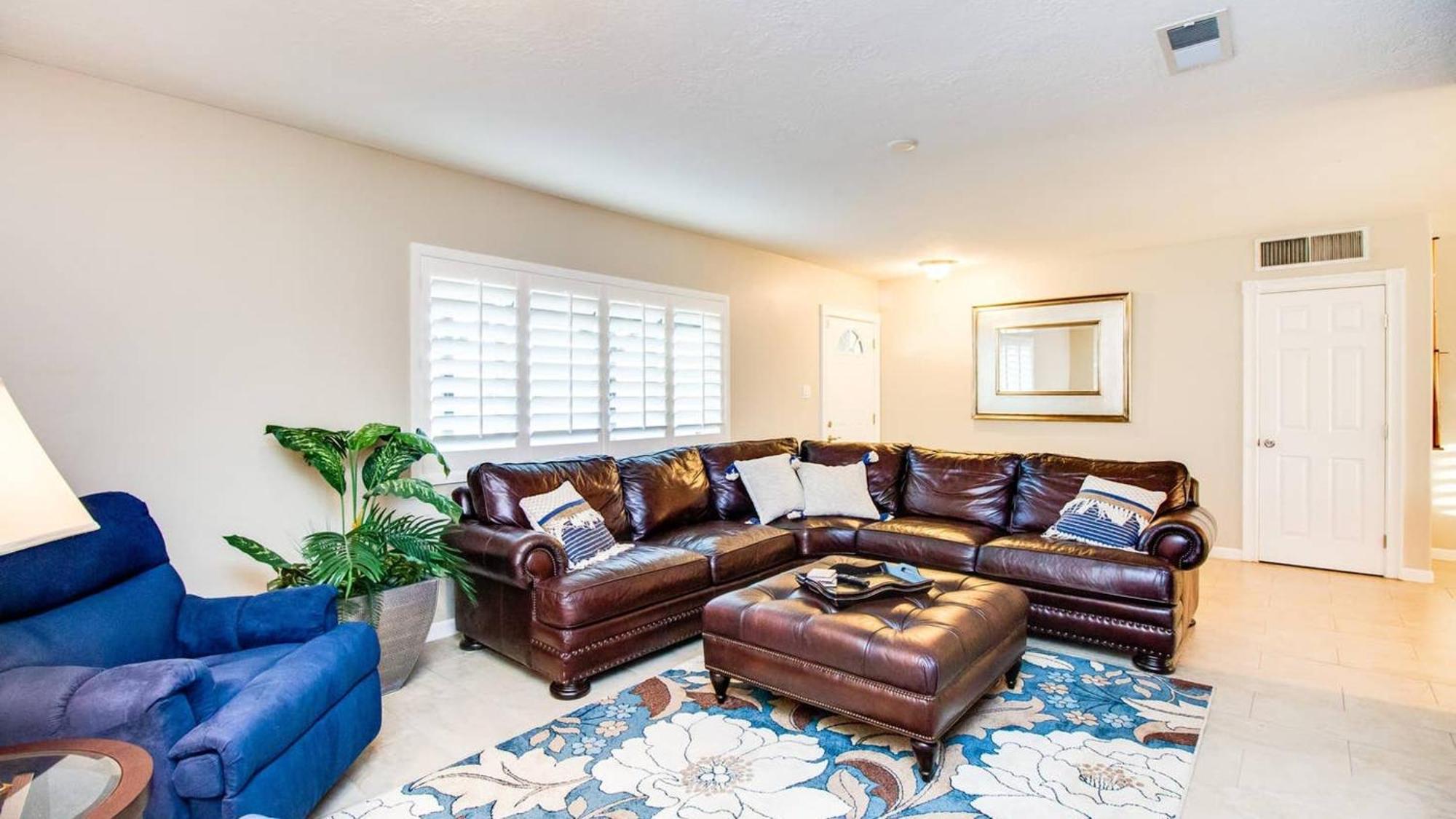 Immaculate Near Old Town And Asu! *