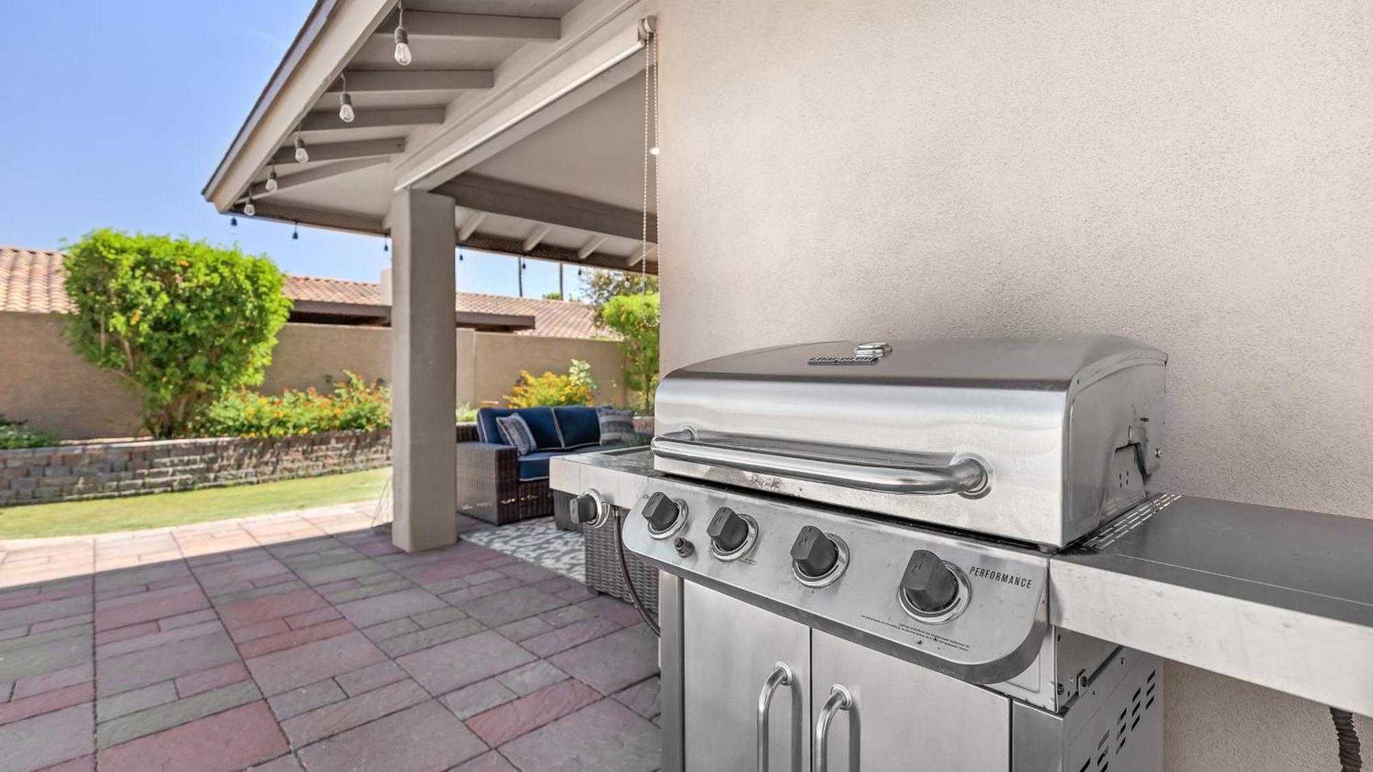 Luxe 4 Bdrm W Backyard Oasis * Scottsdale