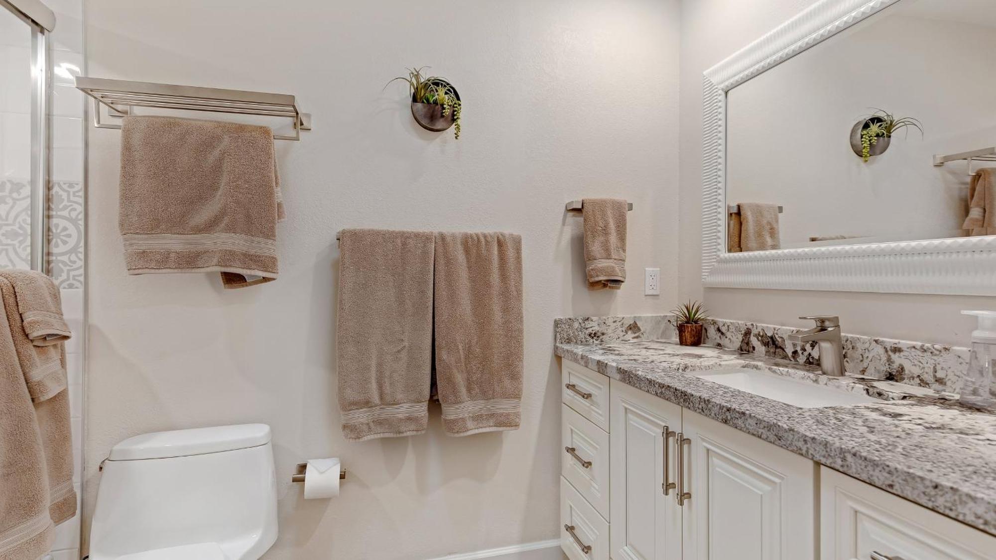 Luxe 4 Bdrm W Backyard Oasis Scottsdale