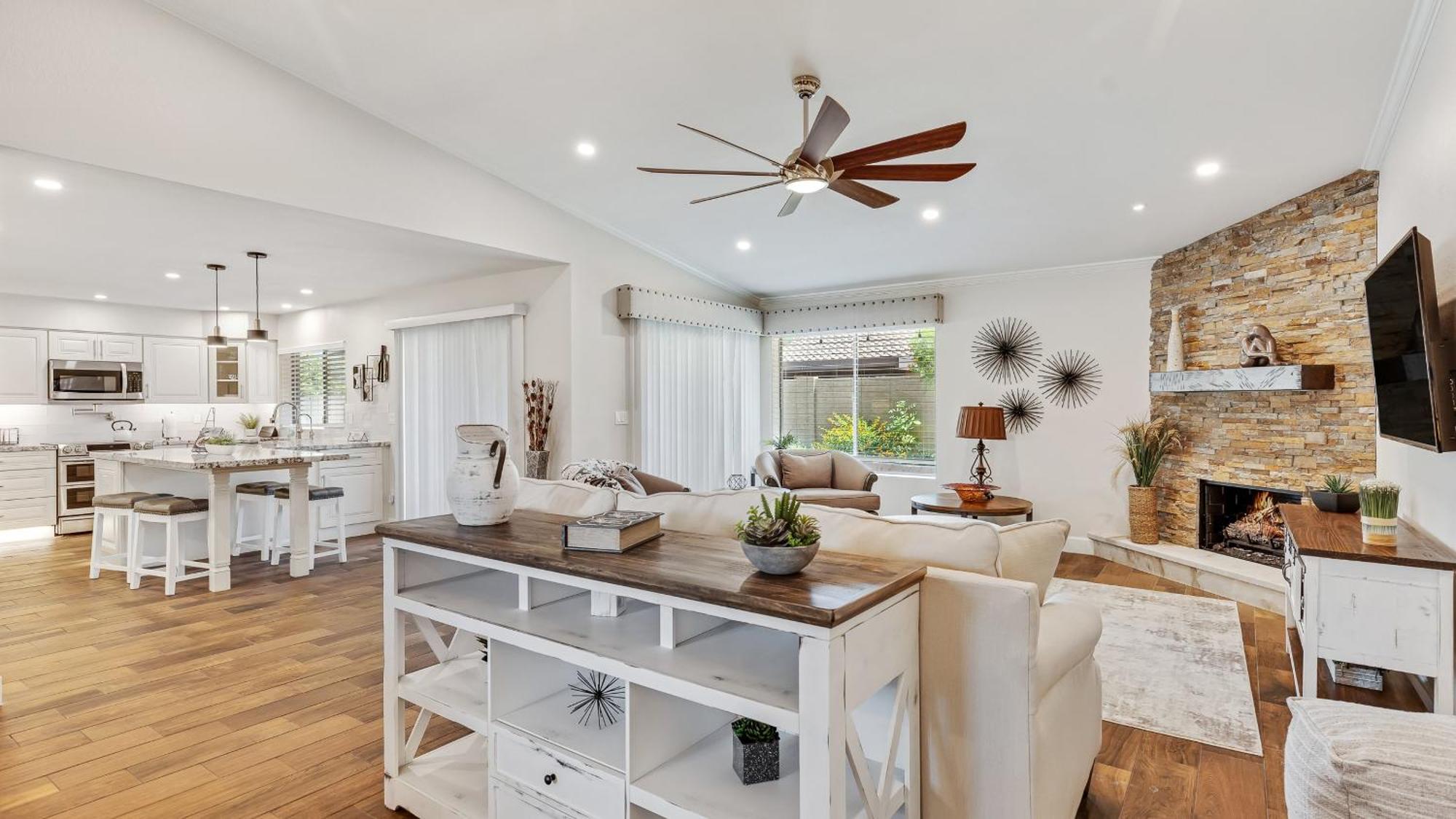 Luxe 4 Bdrm W Backyard Oasis Scottsdale