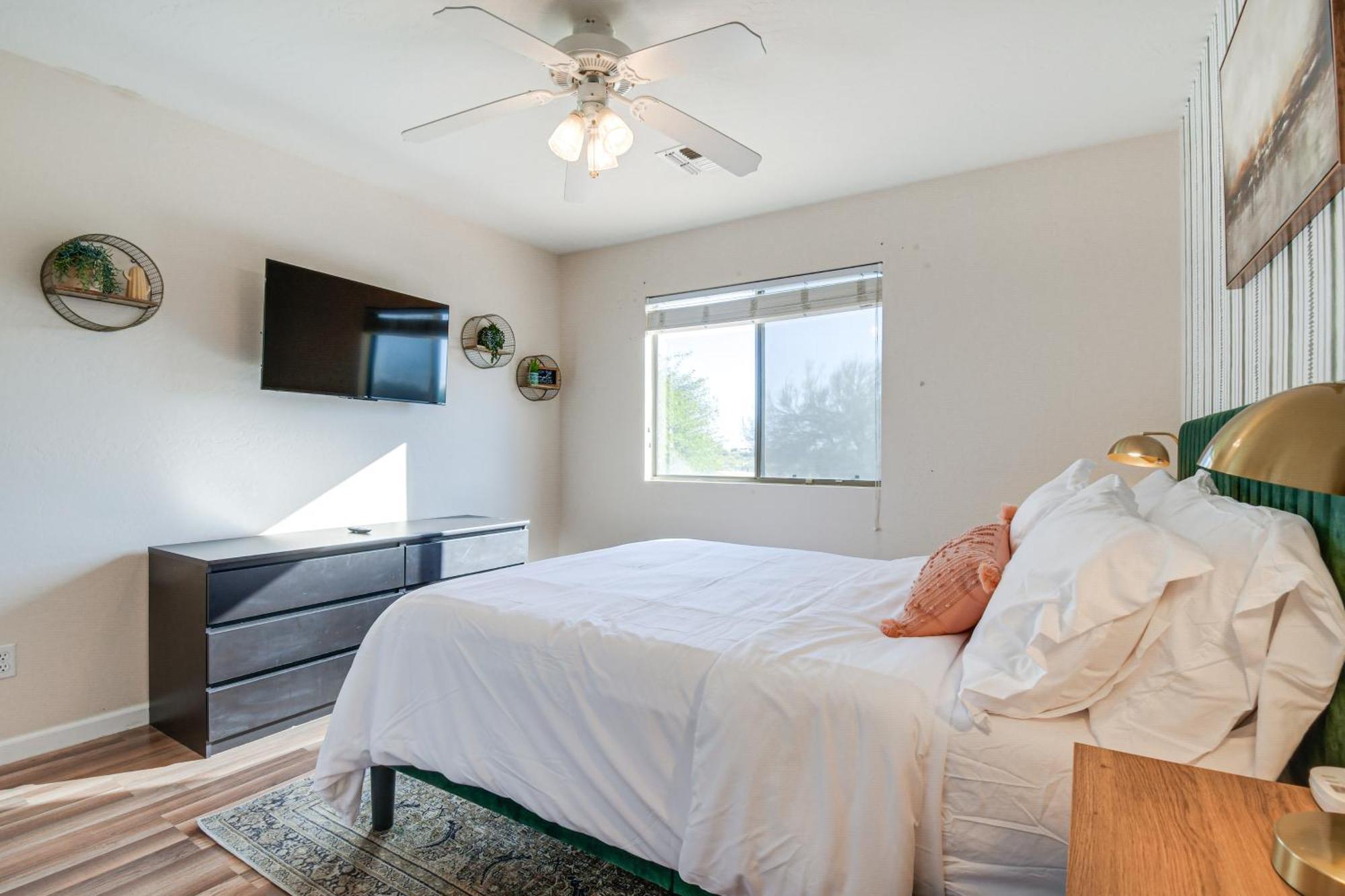 Holiday home Spacious With Private Heated Pool Scottsdale