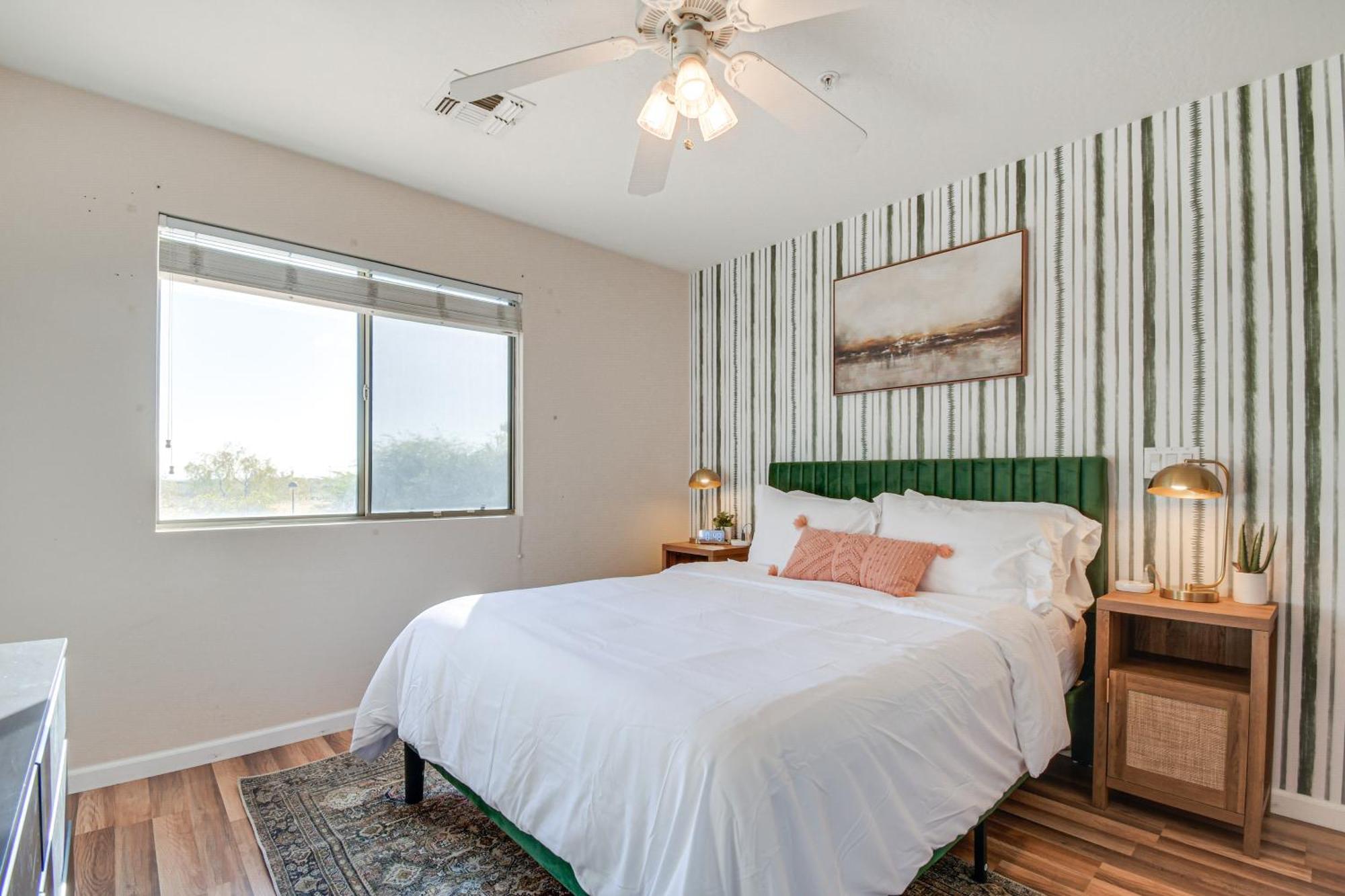 Spacious With Private Heated Pool Scottsdale