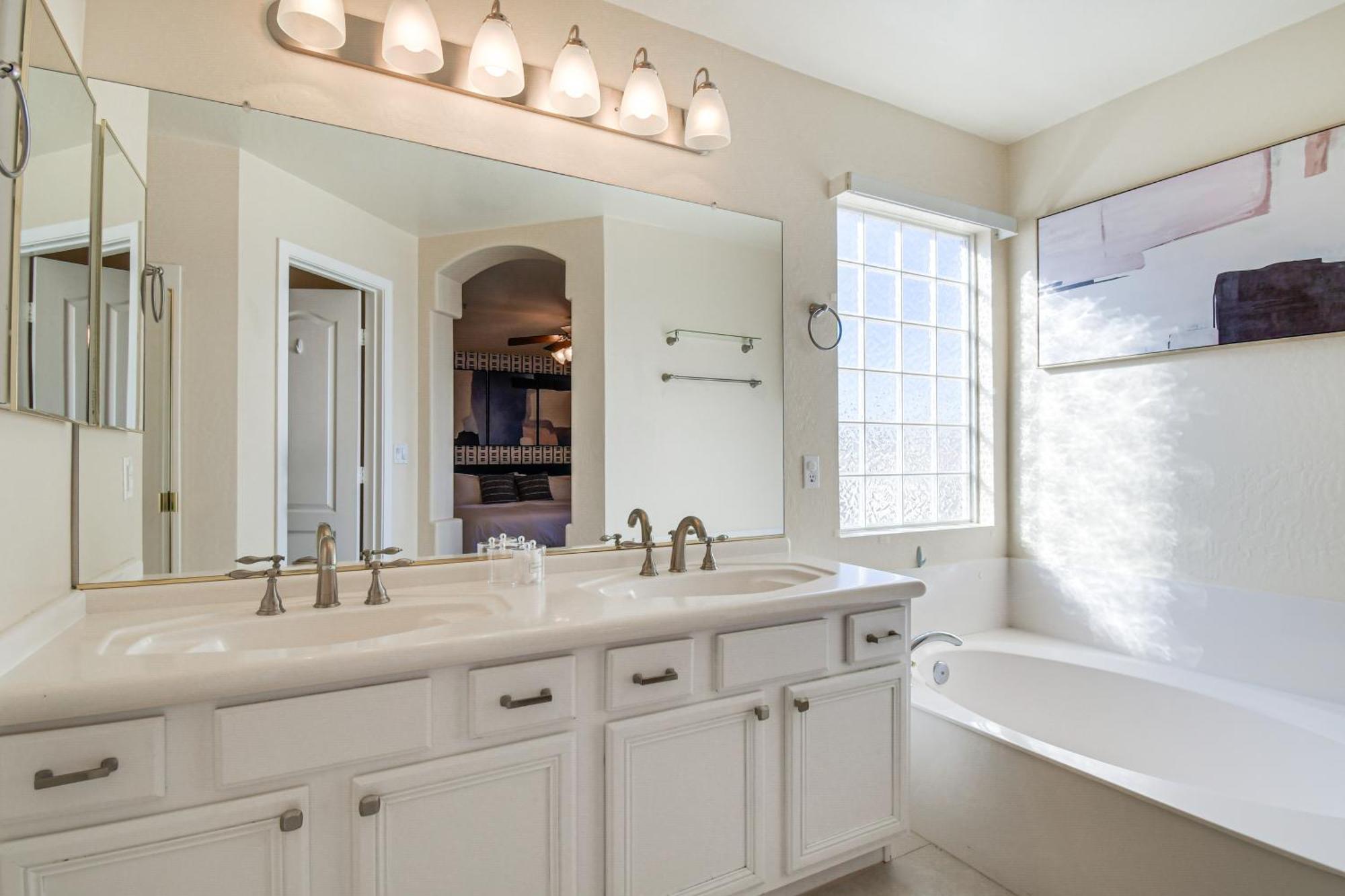 Holiday home Spacious With Private Heated Pool Scottsdale
