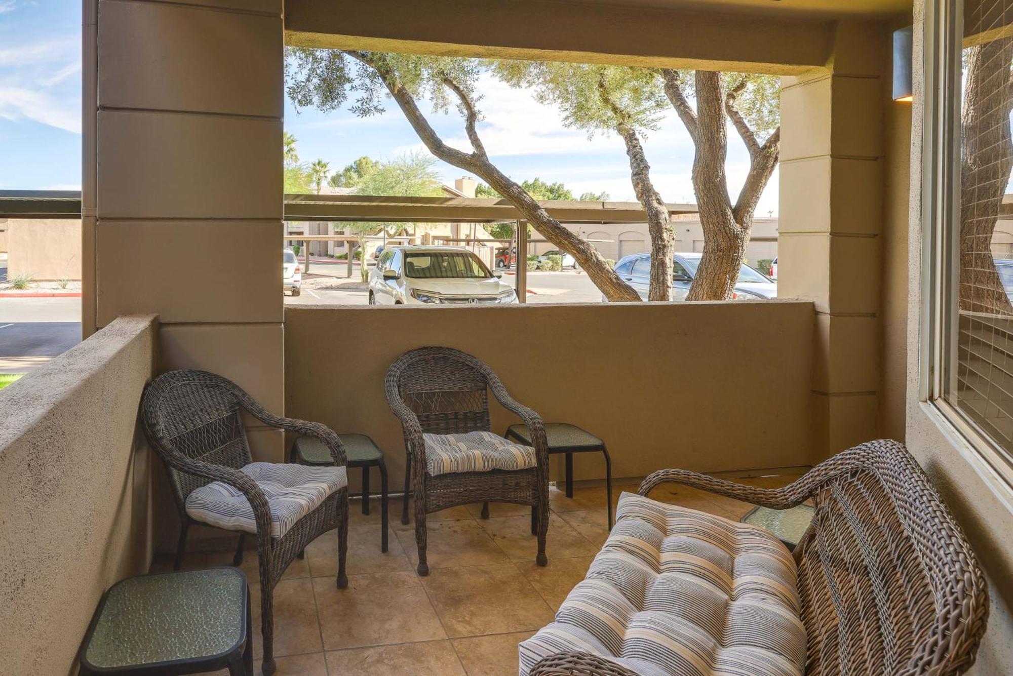 Charming With 2 Pools Apartment *
