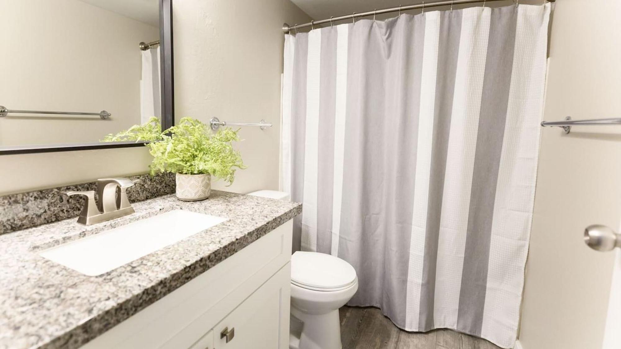 Holiday home Updated In A Old Town Location
