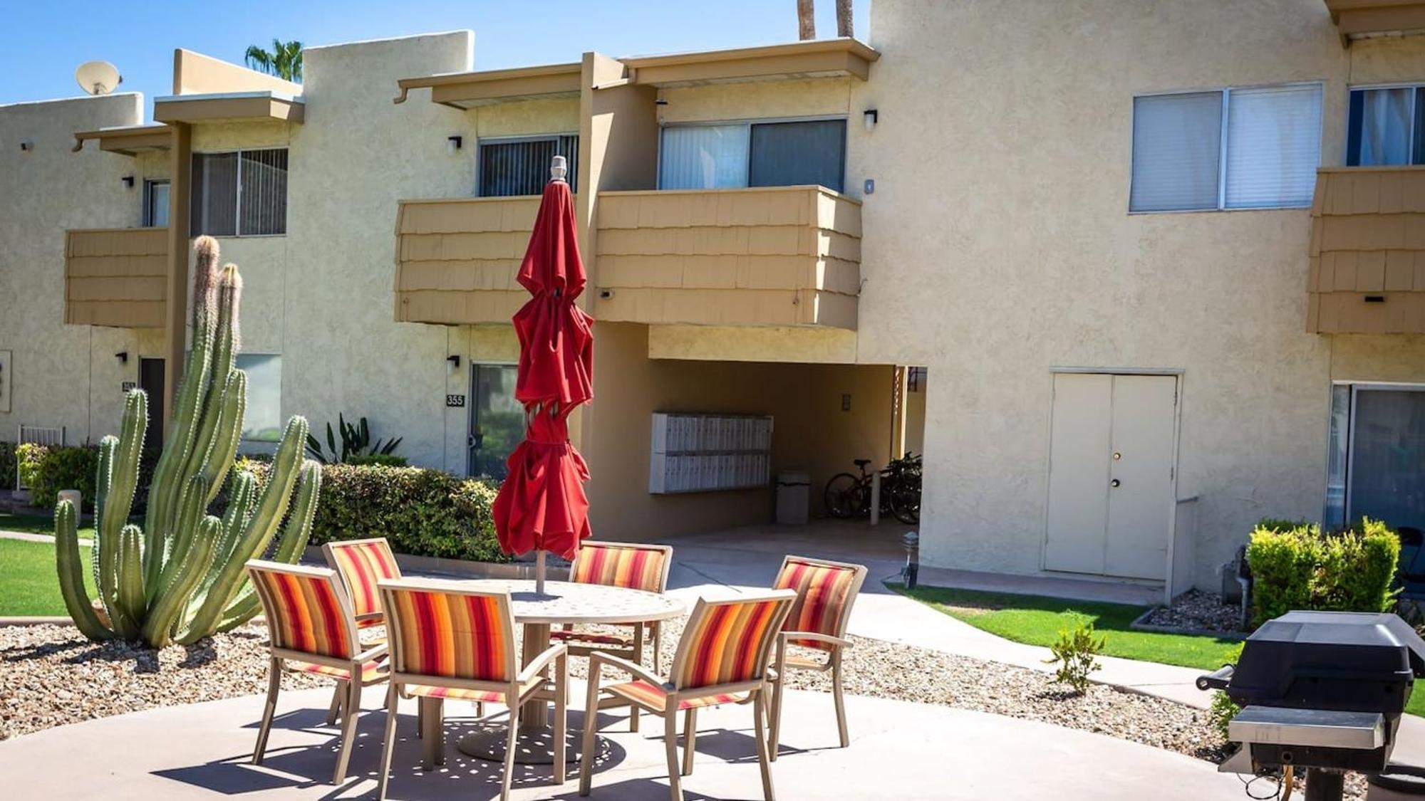 Updated In A Old Town Location Holiday home *