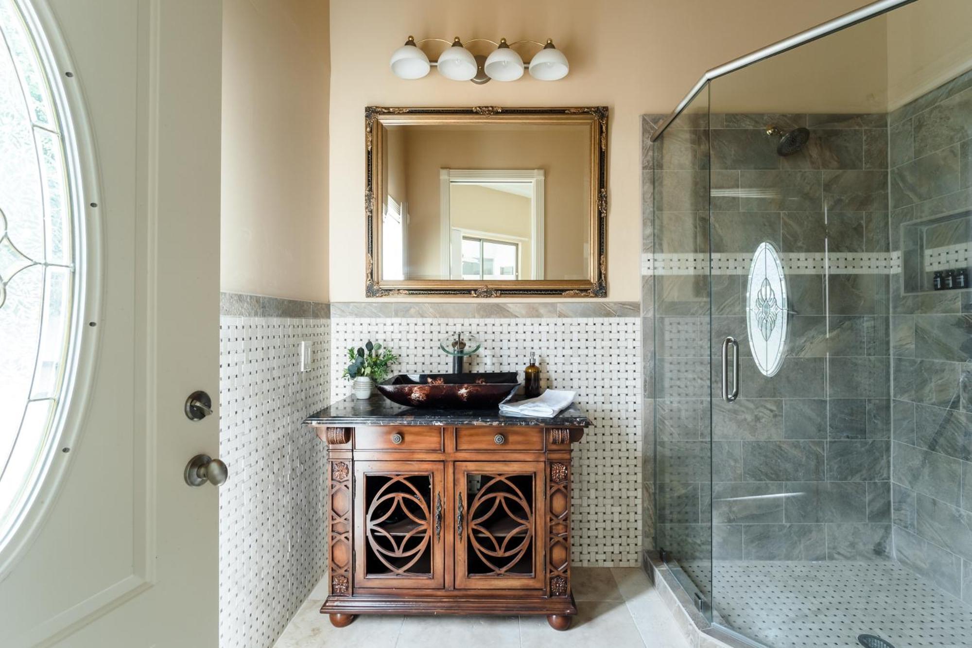 Farrier By Avantstay Spectacular 7br Mediterranean-style Estate W Pool