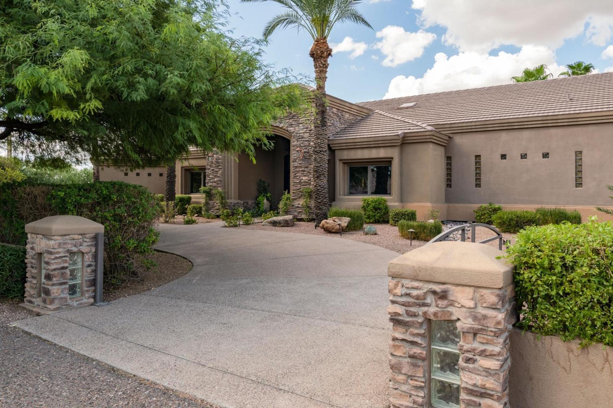 Preston By Avantstay 6br Desert Oasis W Basketball Court Pool Hot Tub *