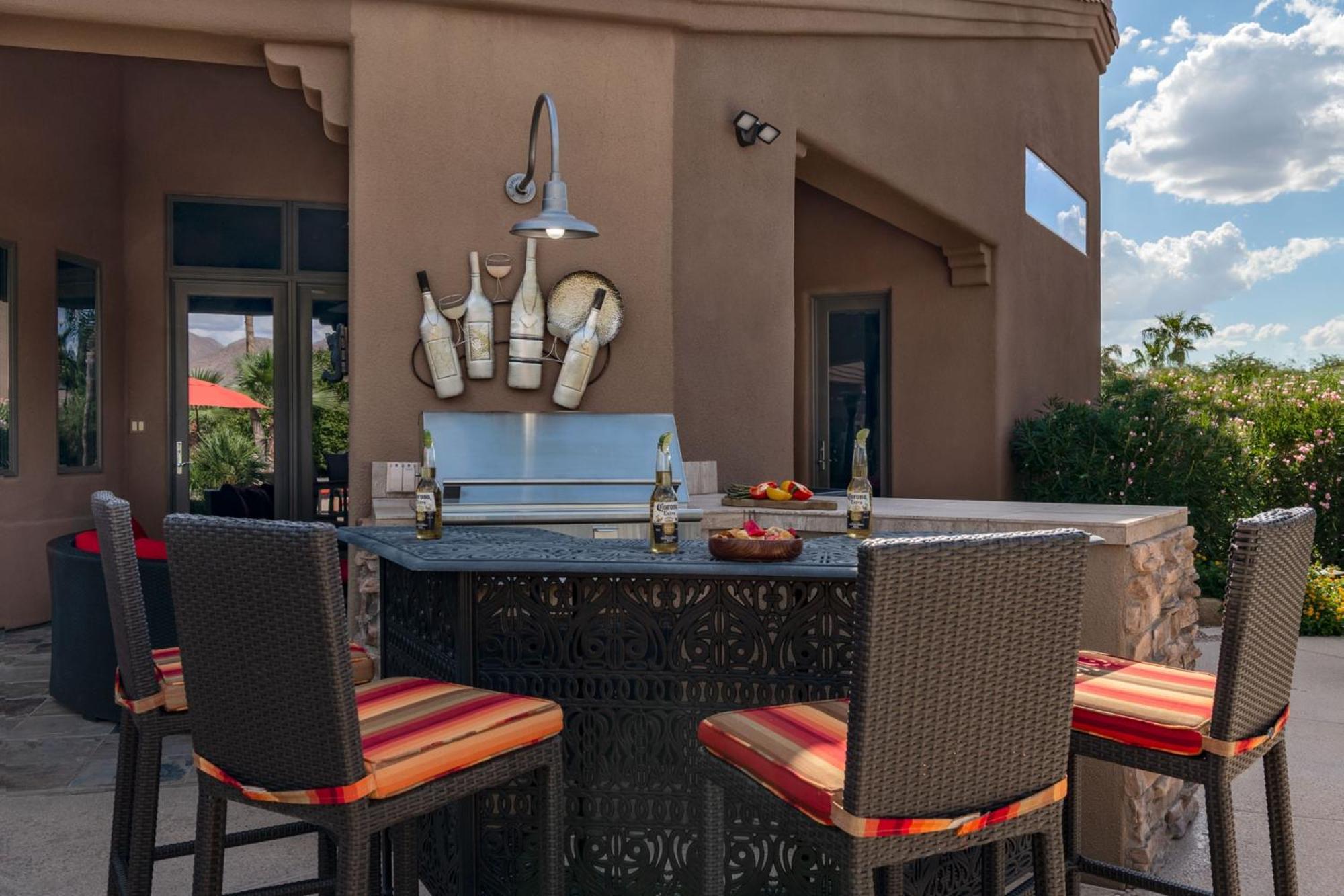 Preston By Avantstay 6br Desert Oasis W Basketball Court Pool Hot Tub Scottsdale