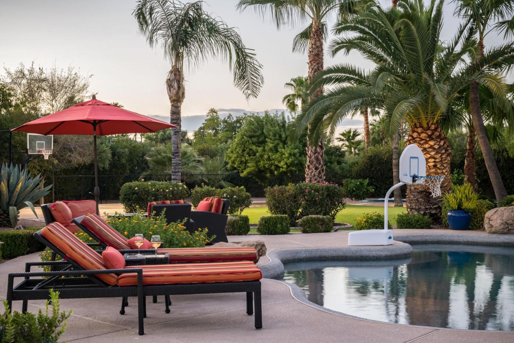 Villa Preston By Avantstay 6br Desert Oasis W Basketball Court Pool Hot Tub