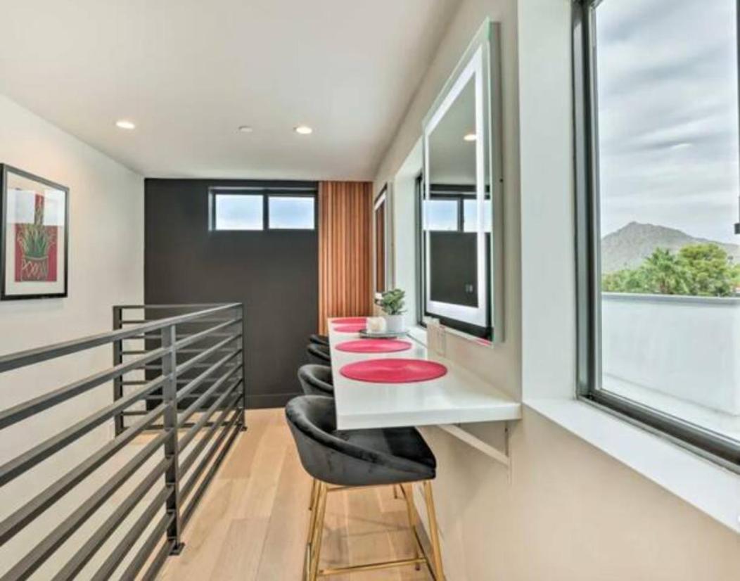 Villa Perfect Friends Escape In Old Town With Pool Access And Roof Deck! Scottsdale