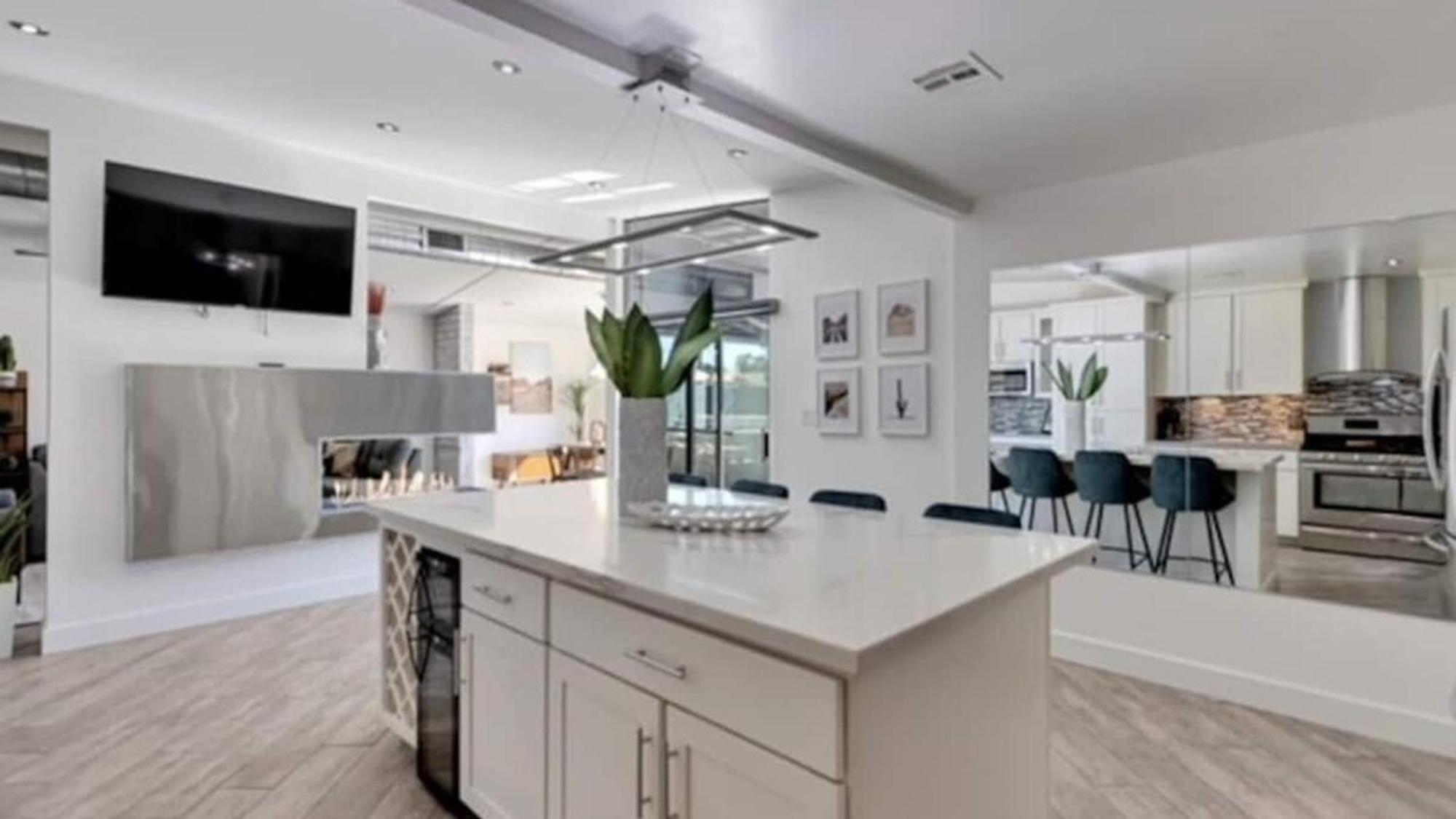 Holiday home Mid Century Modern Retreat In Old Town *