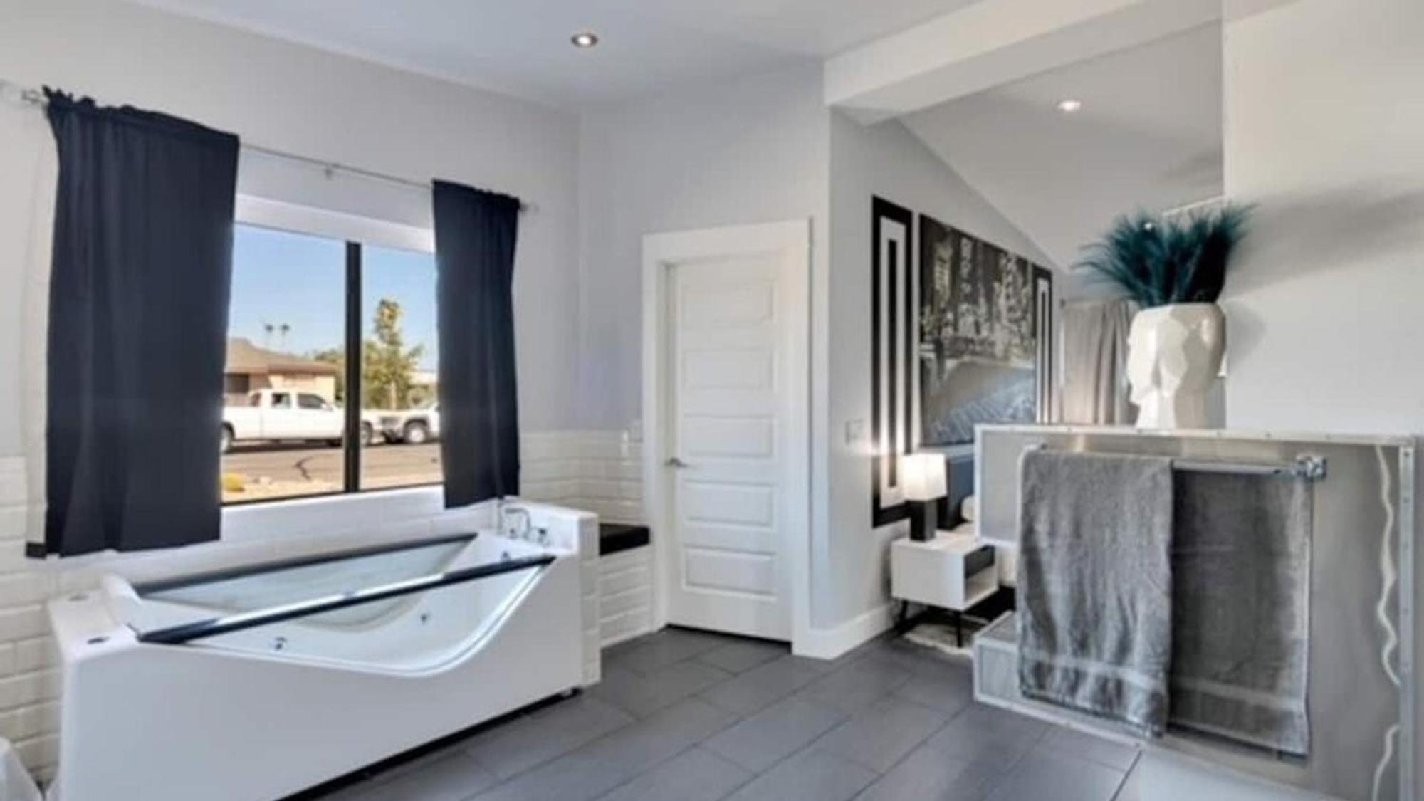 Holiday home Mid Century Modern Retreat In Old Town