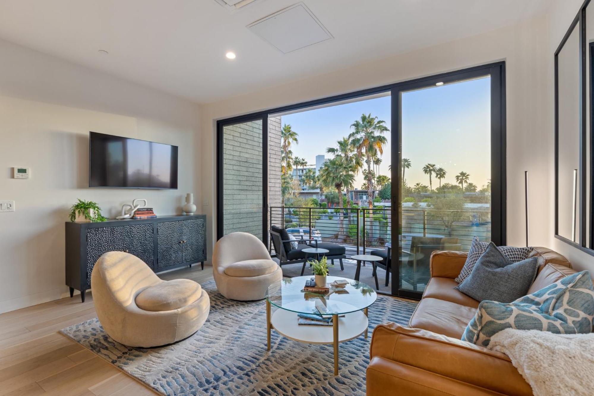 Villa Perfect Friends Escape In Old Town With Pool Access And Roof Deck!