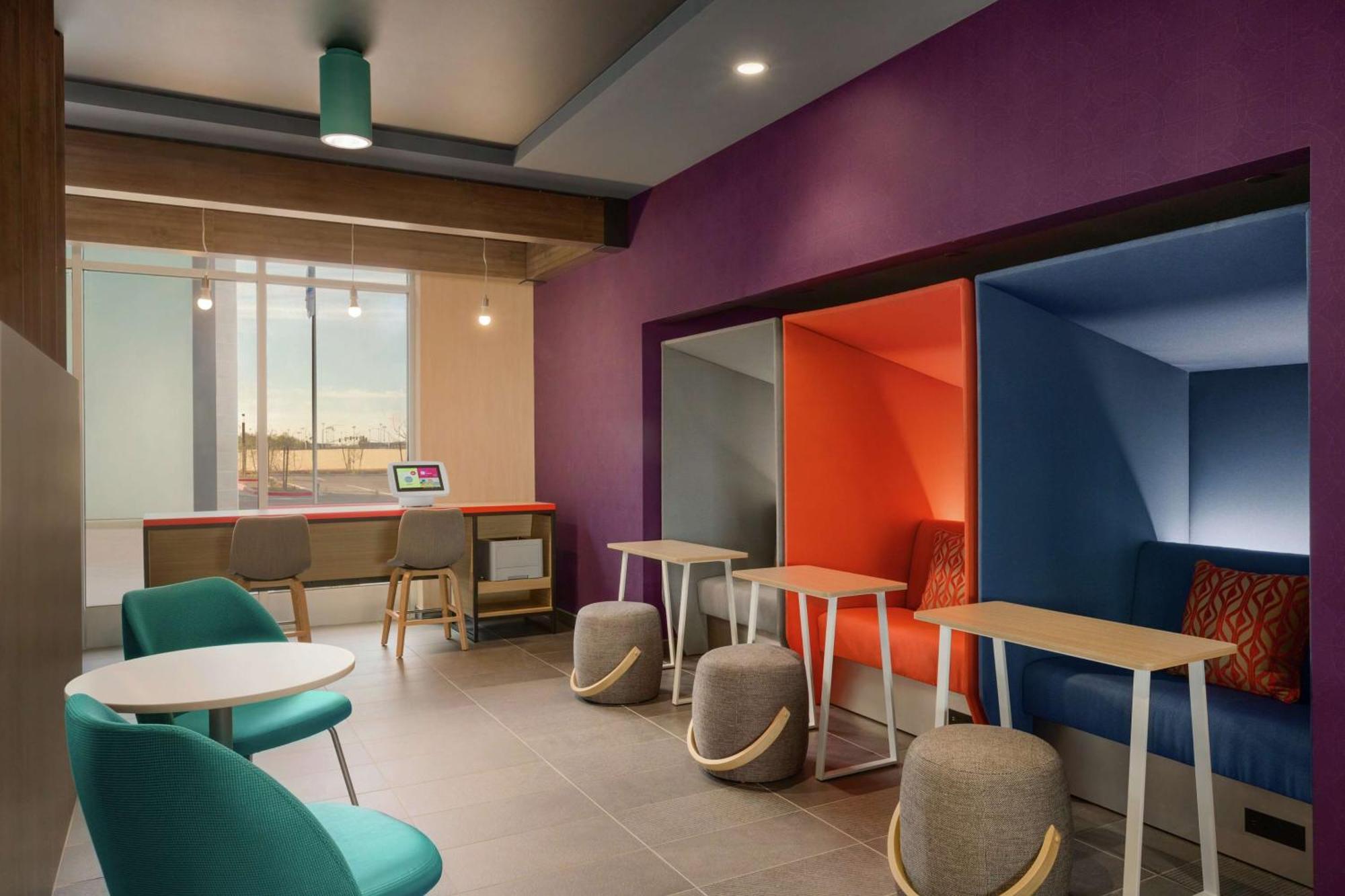 Tru By Hilton Salt River Hotel Scottsdale