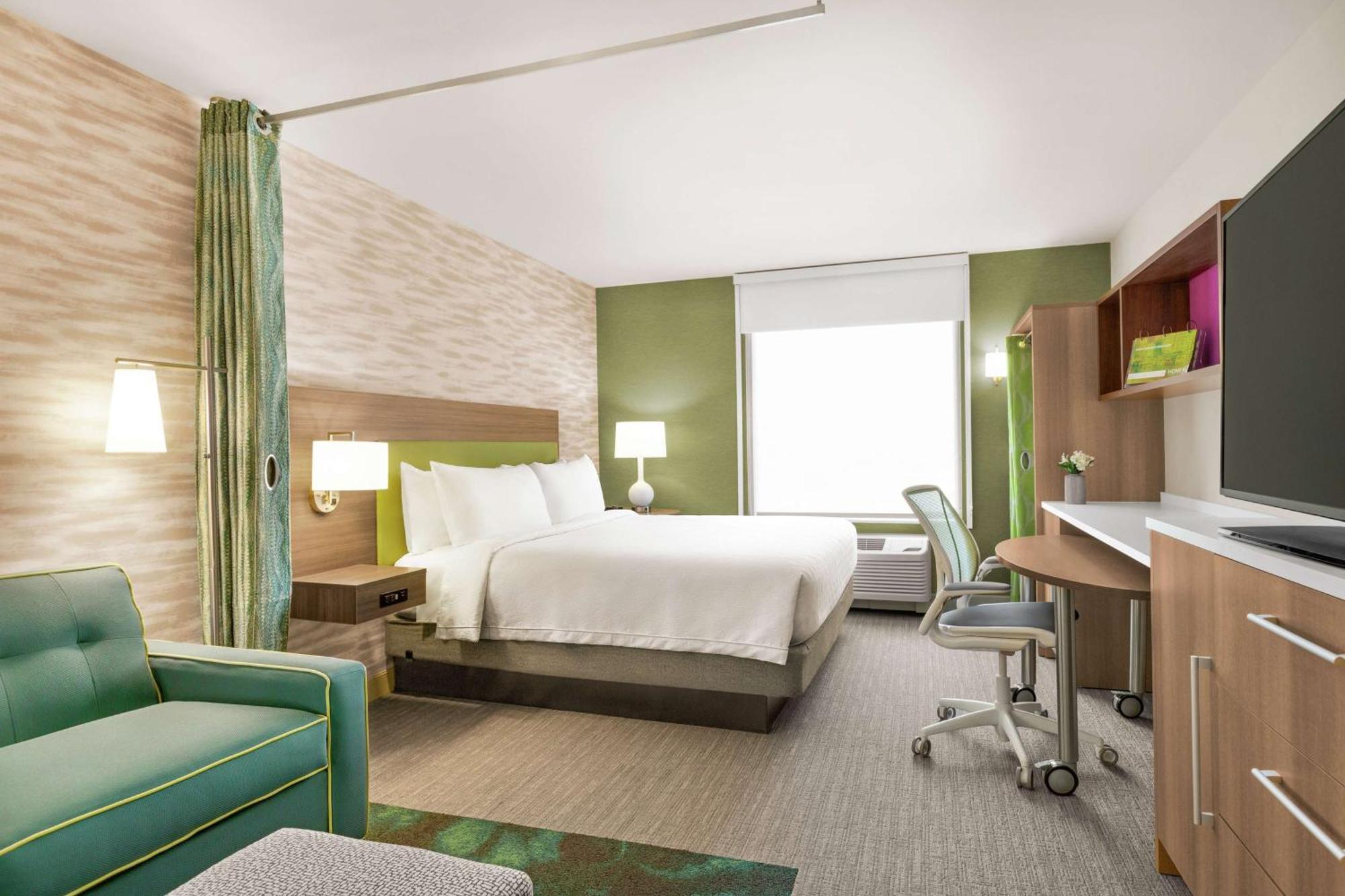 Hotel Home2 By Hilton Salt River 3*