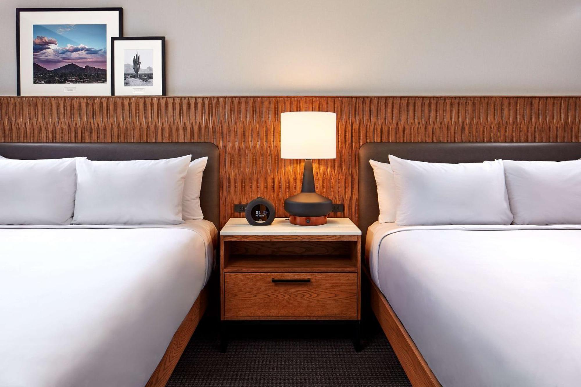 Hotel Senna House Scottsdale, Curio Collection By Hilton