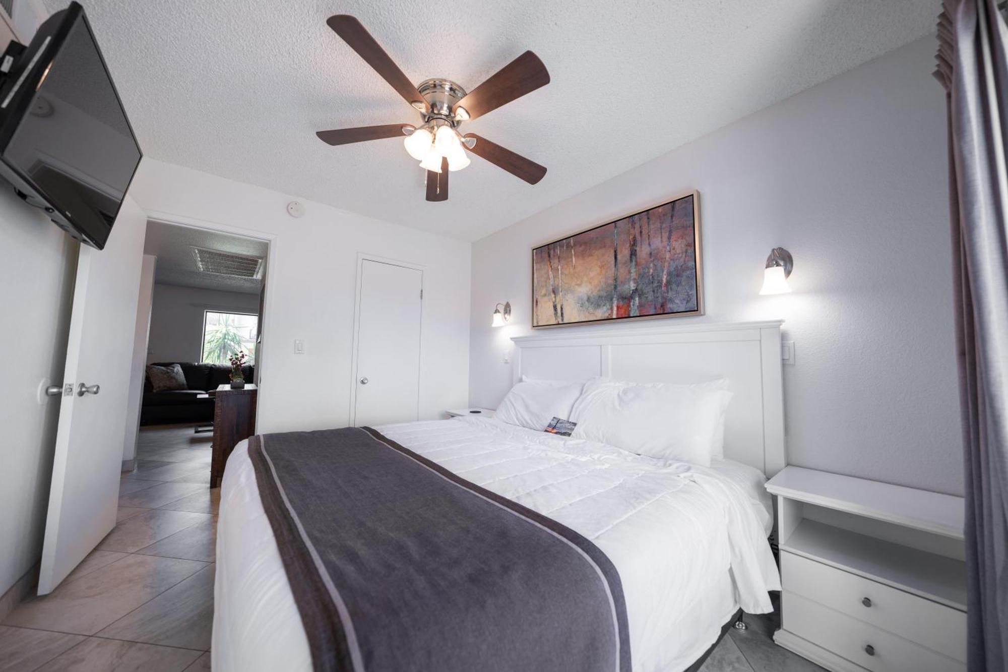 218 Fully Furnished 1br Suite-outdoor Pool